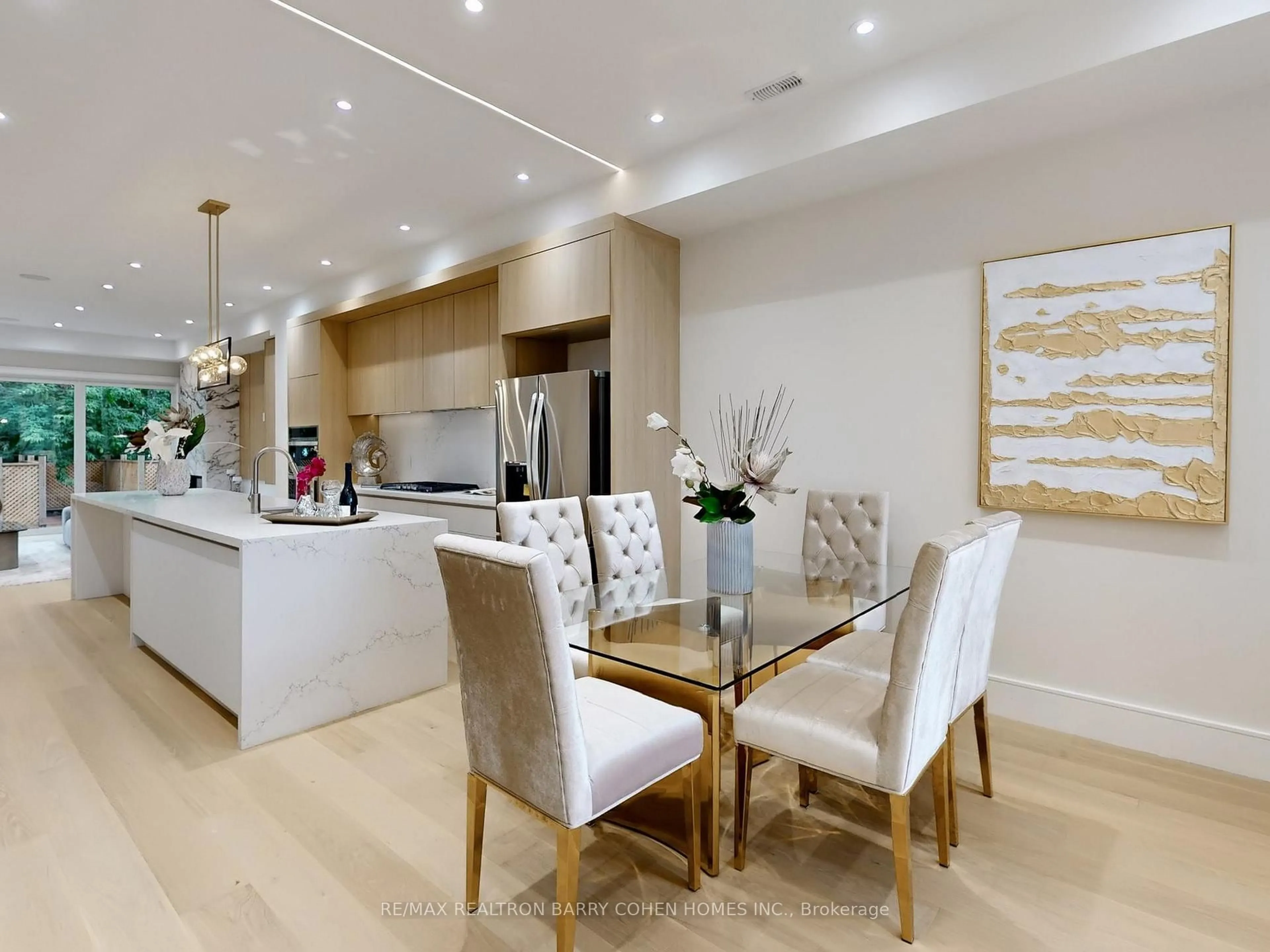 Unknown for 112 Newcastle St, Toronto Ontario M8Z 1C8