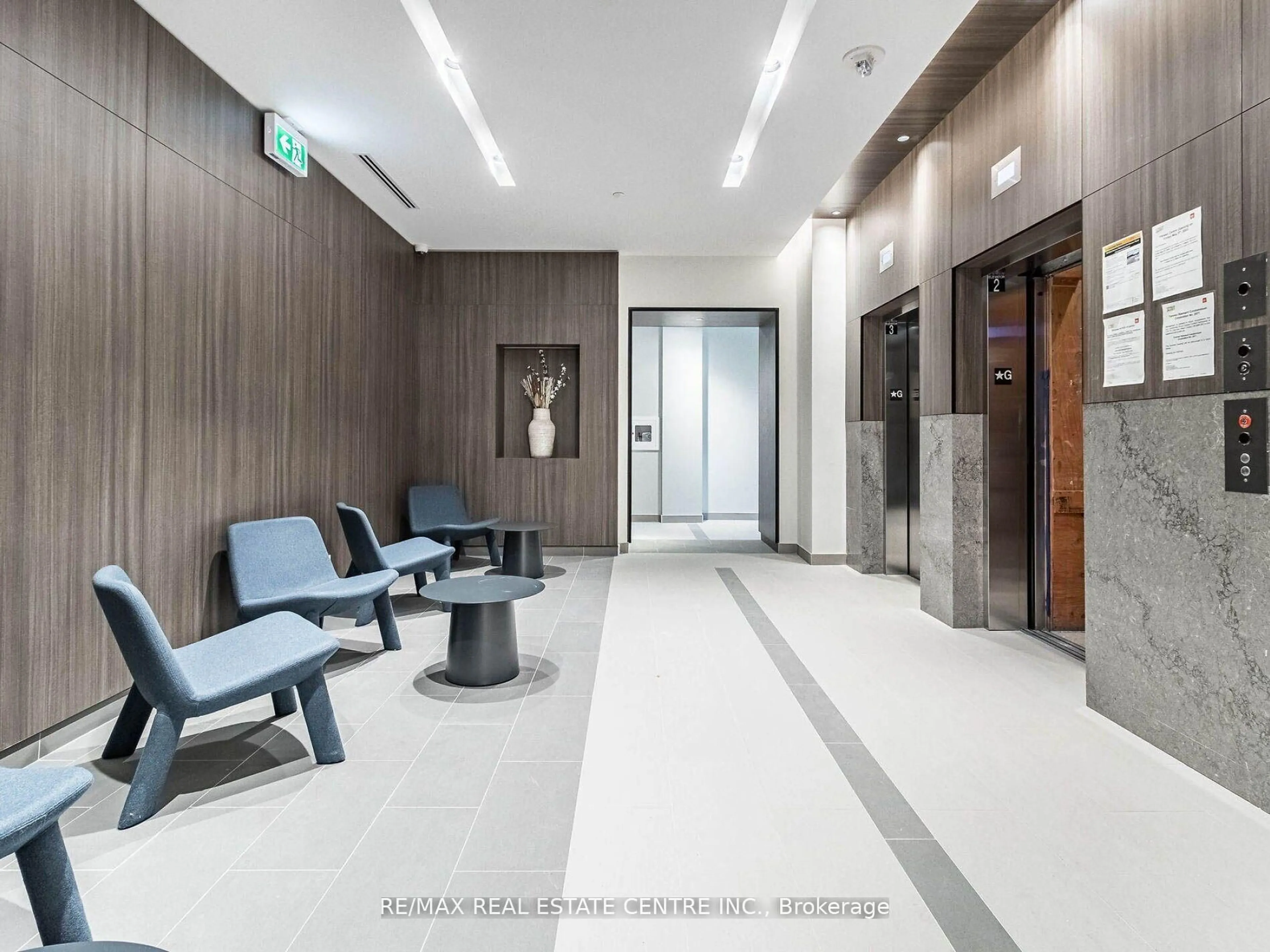 Lobby for 1787 St.  Clair W Ave #429, Toronto Ontario M6N 0B7