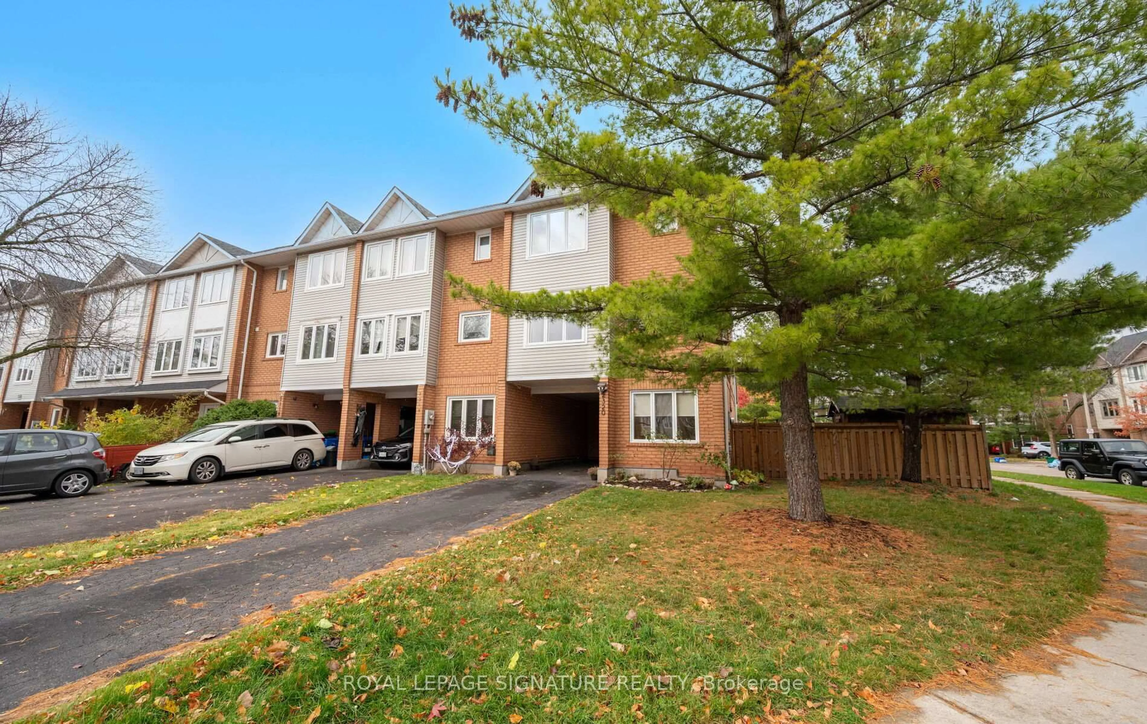 Unknown for 2320 Strawfield Crt, Oakville Ontario L6H 6C2