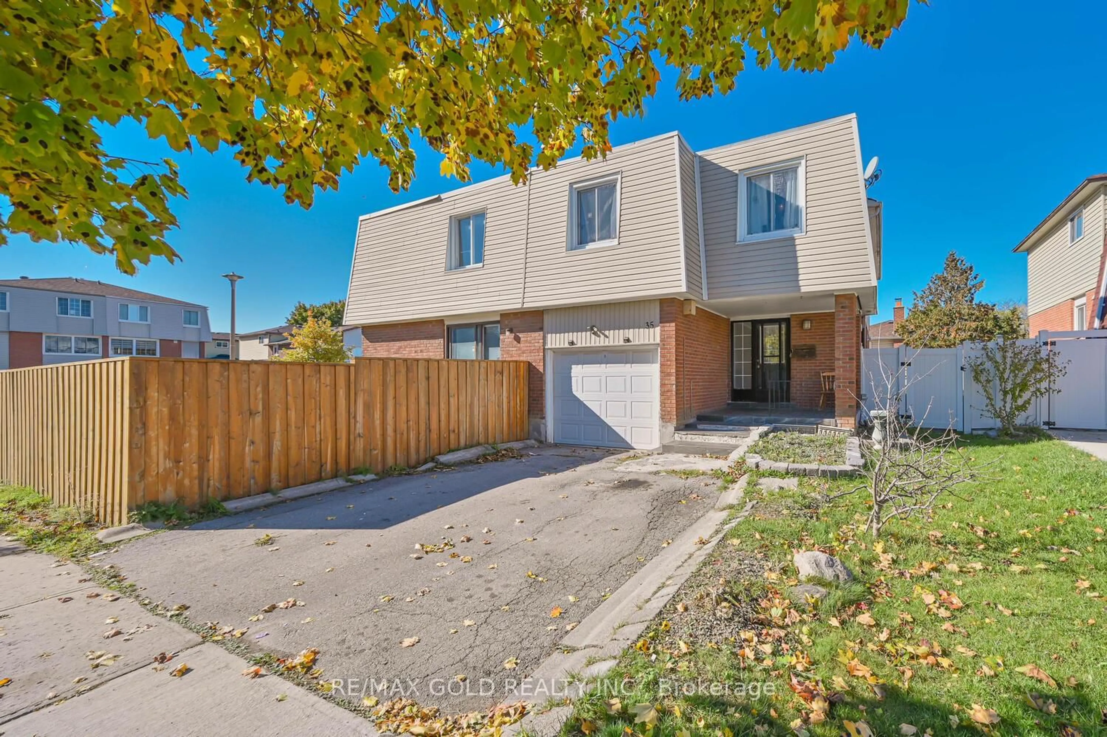 Home with brick exterior material, street for 35 Horne Dr, Brampton Ontario L6V 2V2