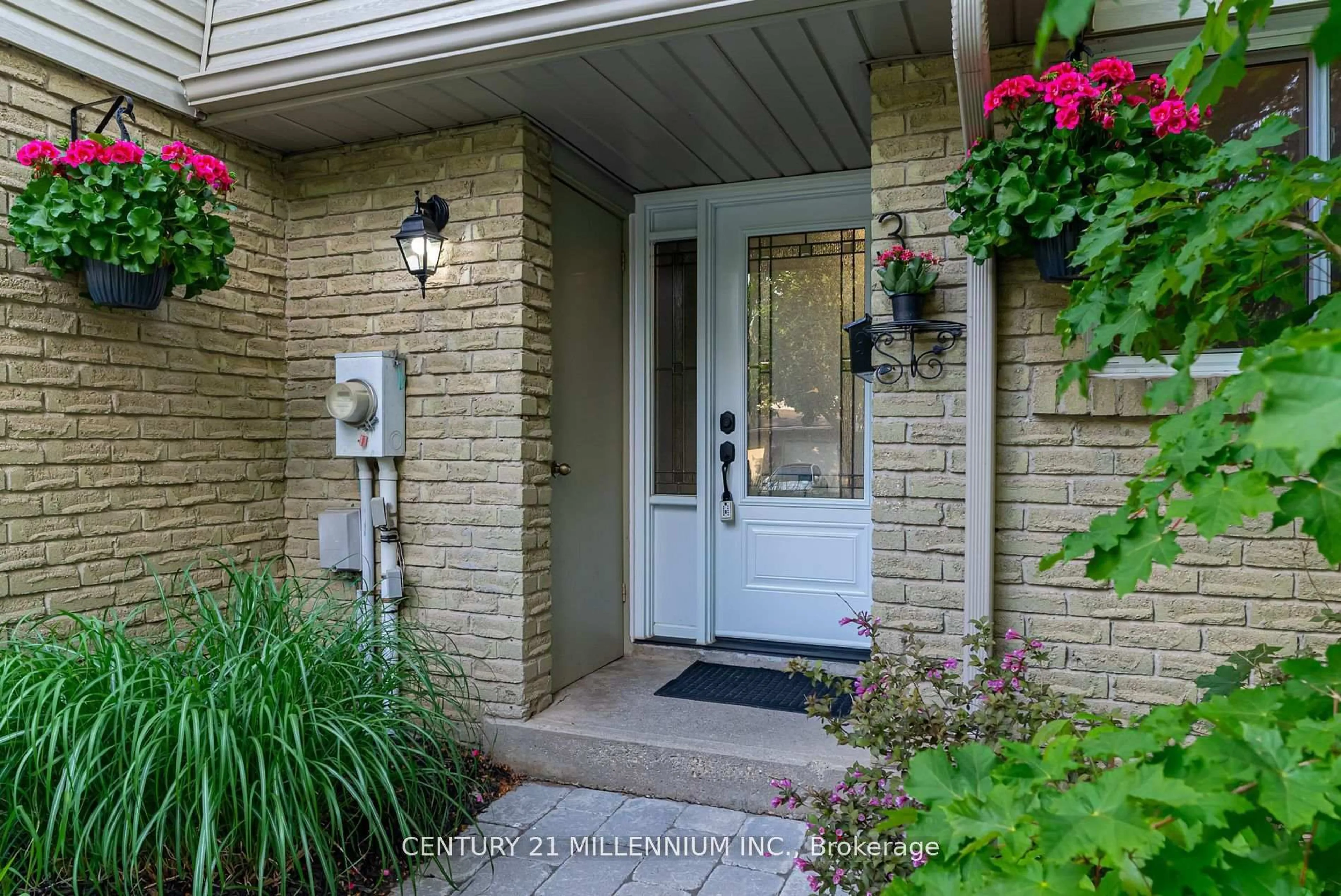 Indoor entryway for 3 Orange Mill Crt, Orangeville Ontario L9W 3R6