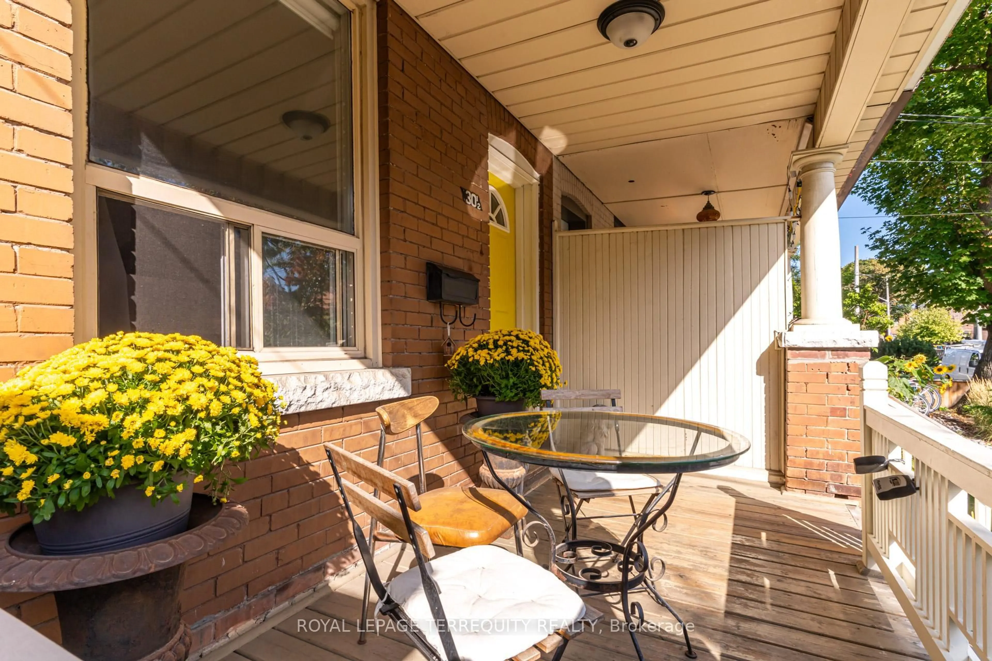 Patio, street for 30 1/2 Macaulay Ave, Toronto Ontario M6P 3P6