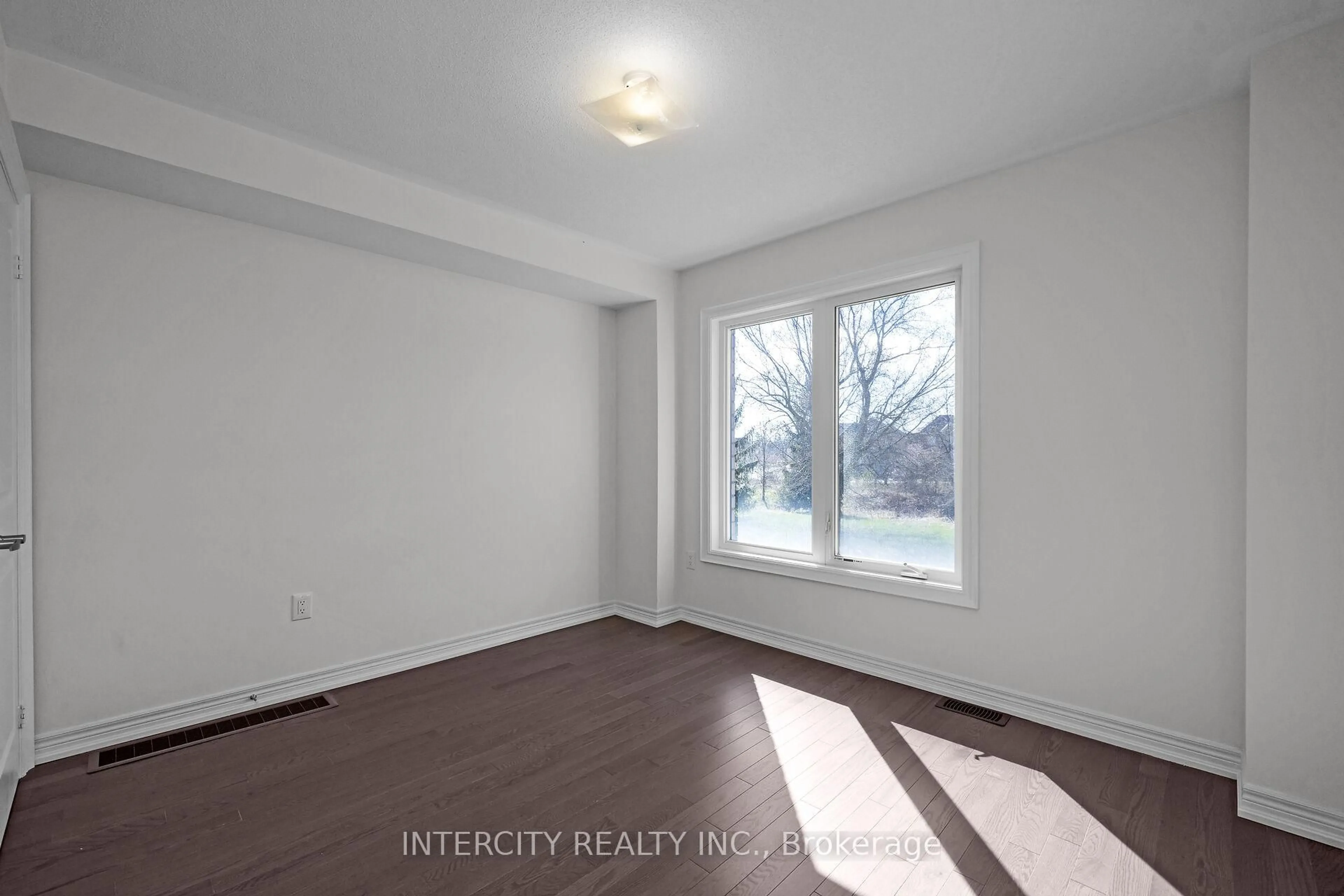 A pic of a room for 28 Queenpost Dr #30, Brampton Ontario L6Y 6L2