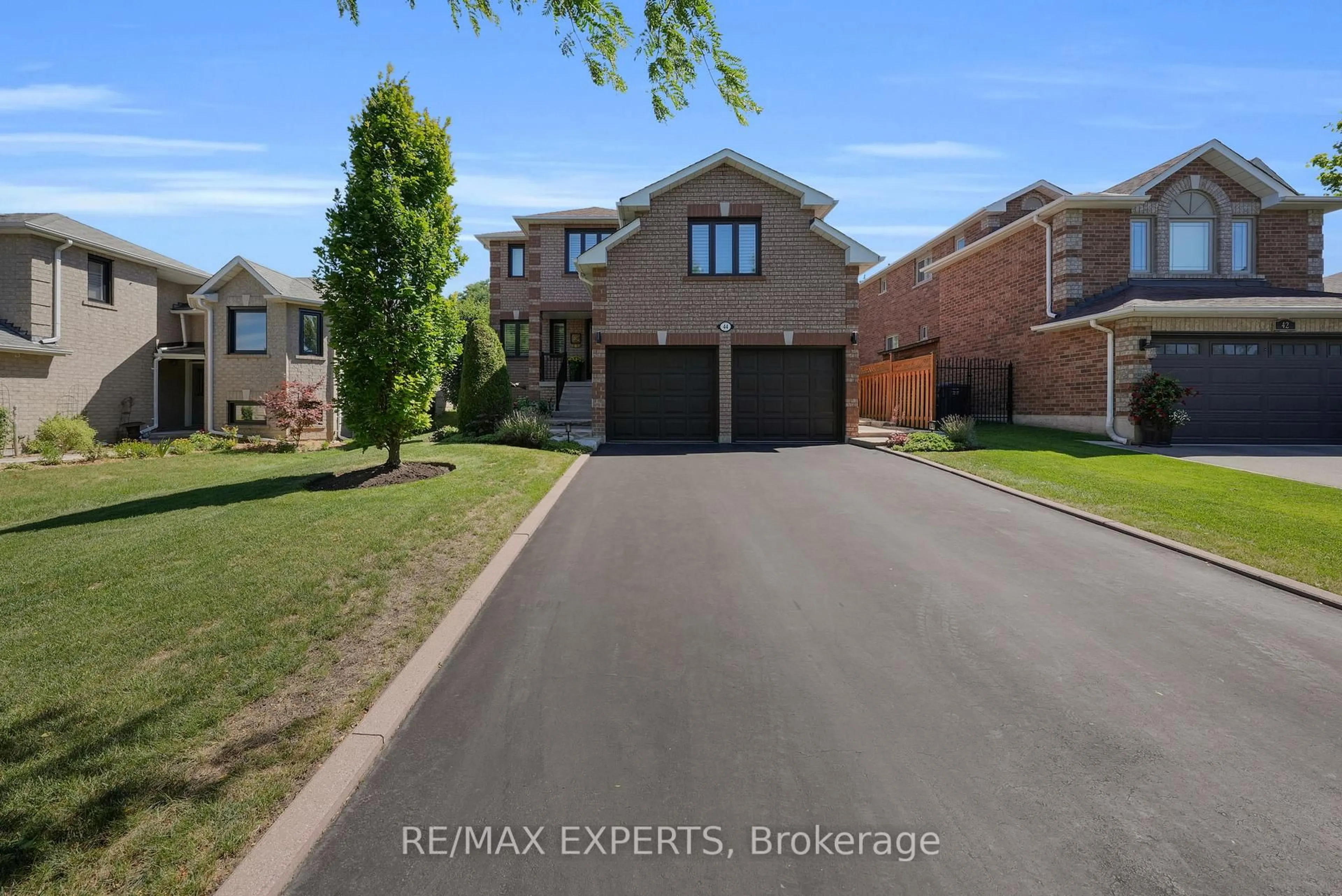 Home with brick exterior material, street for 44 Sunkist Valley Rd, Caledon Ontario L7E 1T1