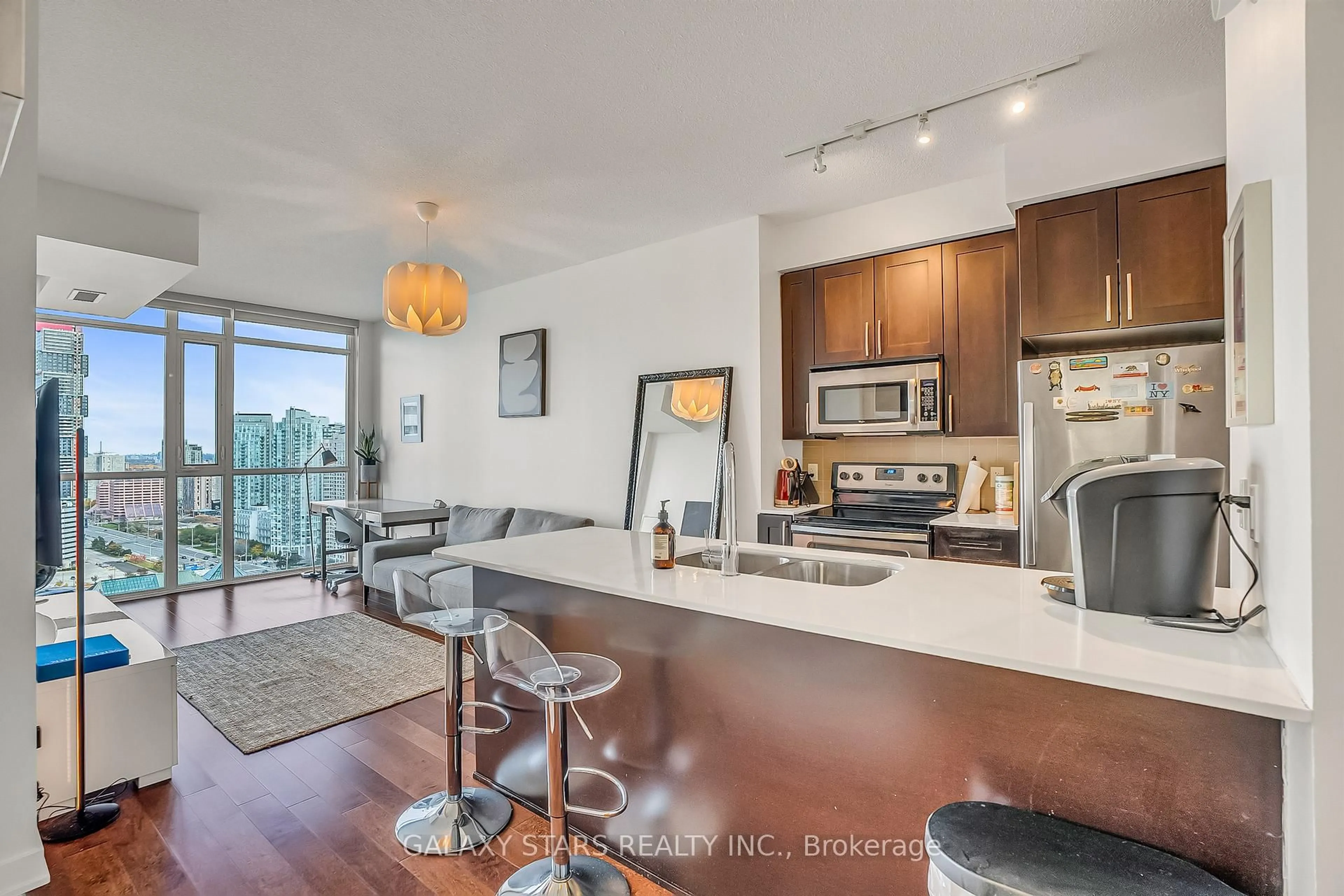 Open concept kitchen, unknown for 4065 Brickstone Mews #2601, Mississauga Ontario L5B 0G3