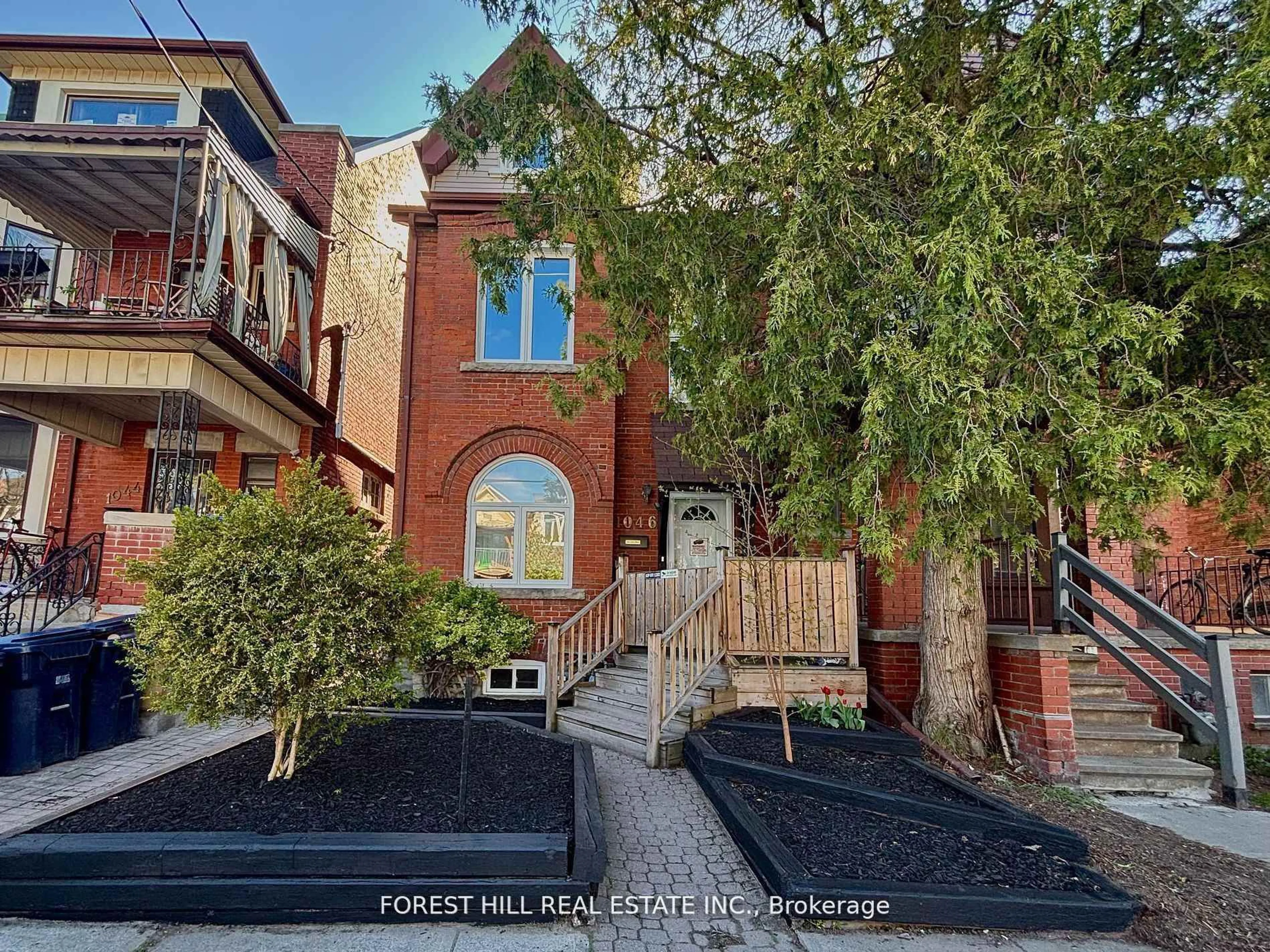 Home with brick exterior material, street for 1046 Dovercourt Rd, Toronto Ontario M6H 2X8