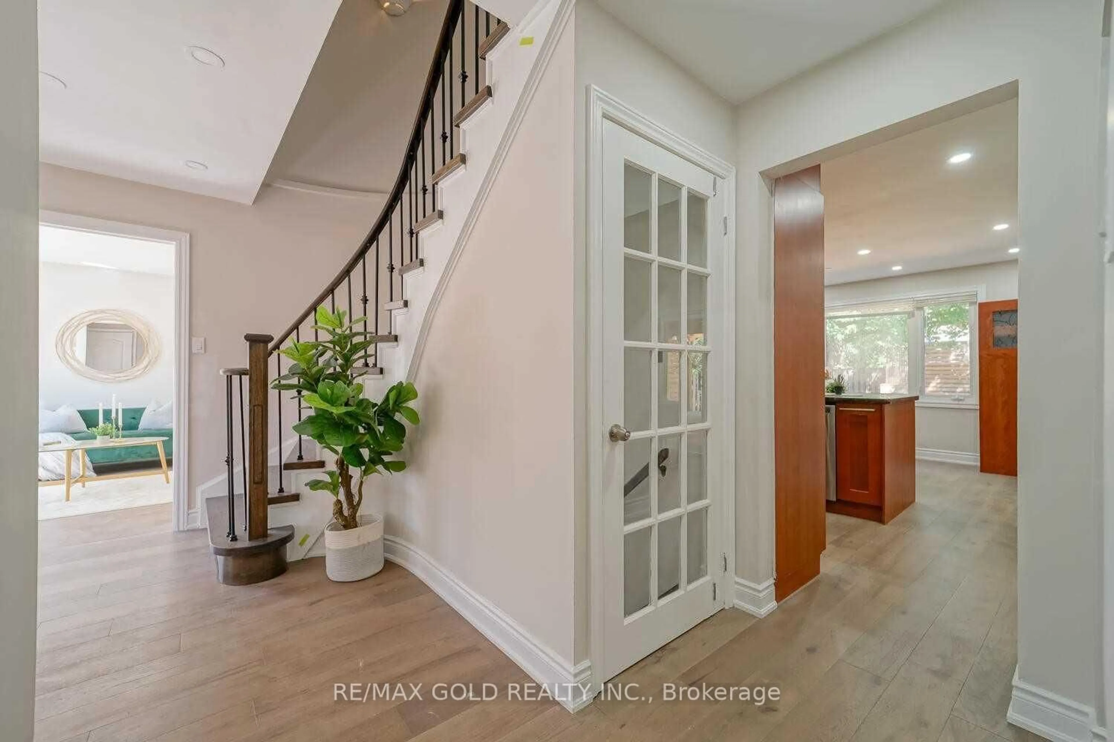 Indoor entryway for 47 Moffatt Ave, Brampton Ontario L6Y 2M6