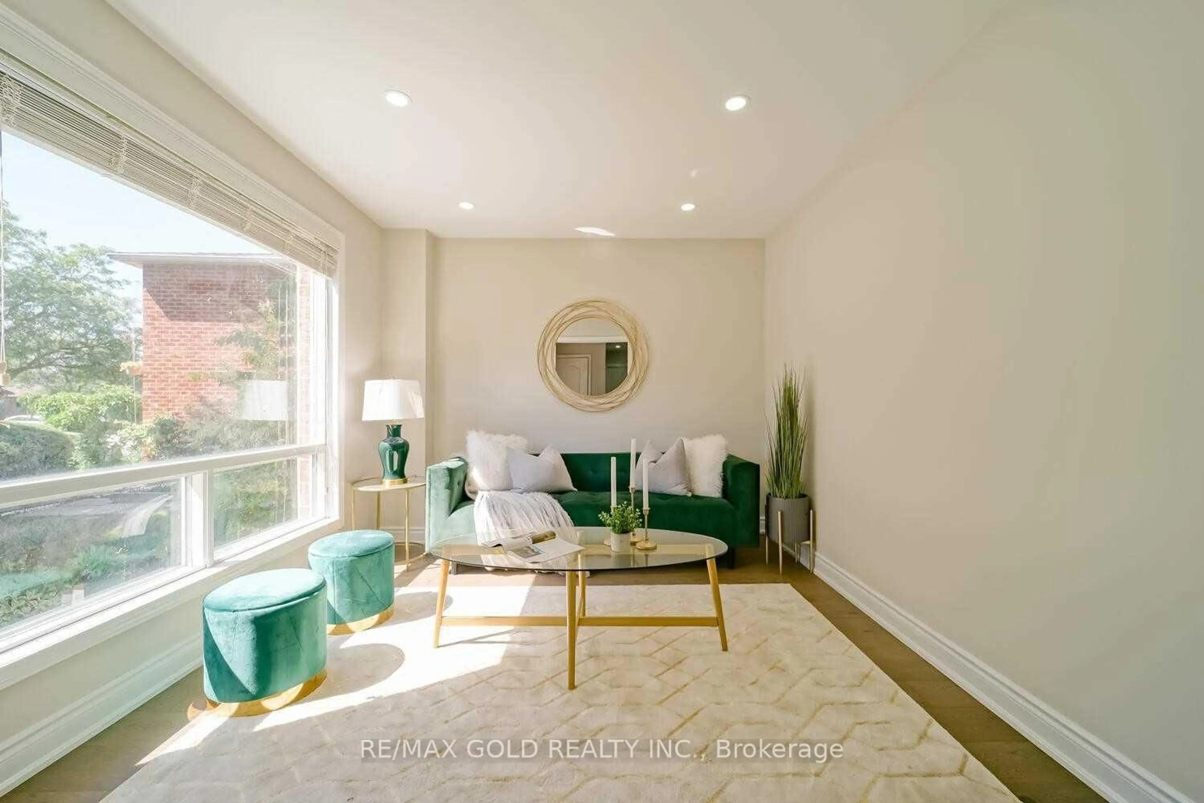 Living room with furniture, unknown for 47 Moffatt Ave, Brampton Ontario L6Y 2M6