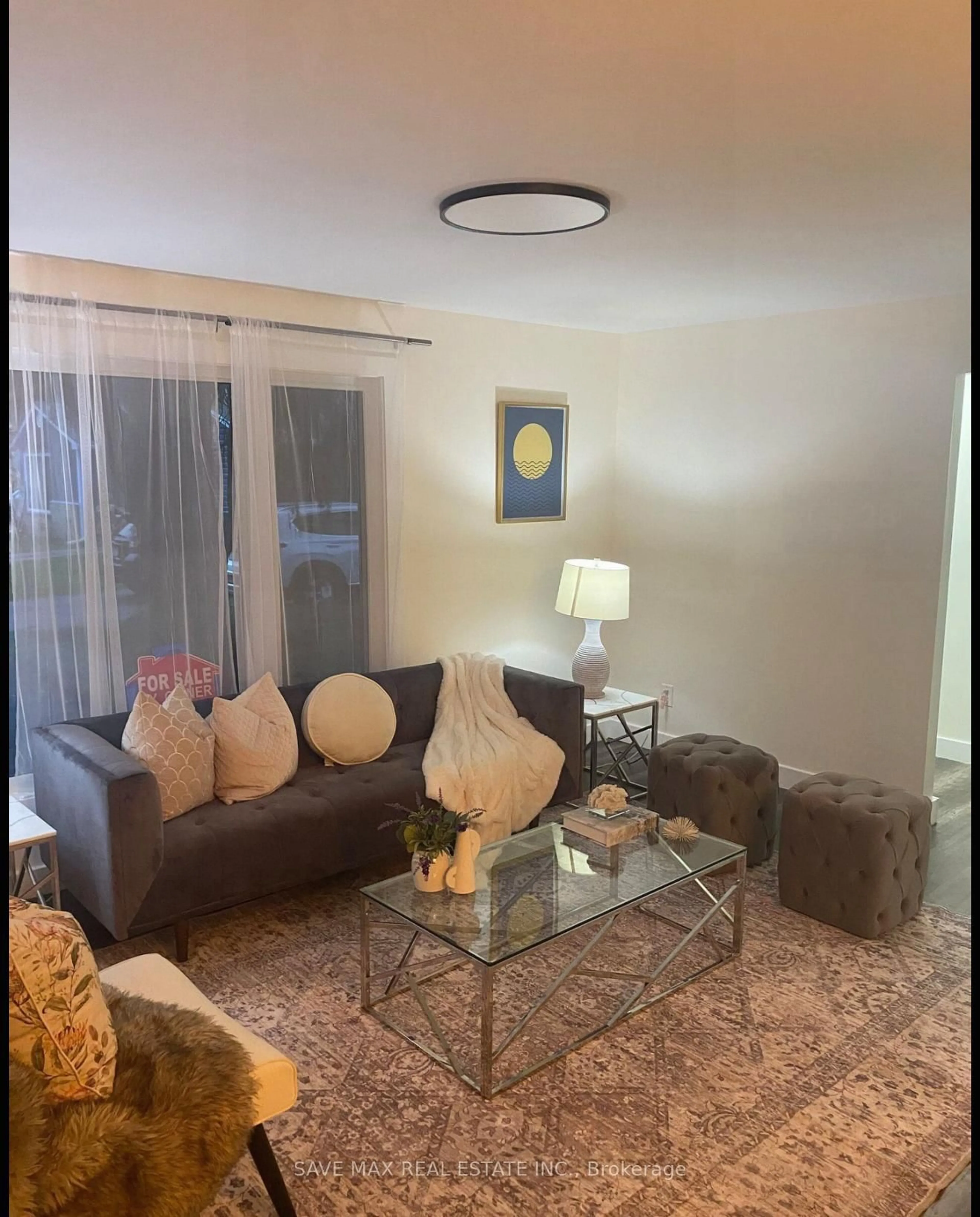 Living room with furniture, unknown for 26 Hillbank Tr, Brampton Ontario L6S 1P6