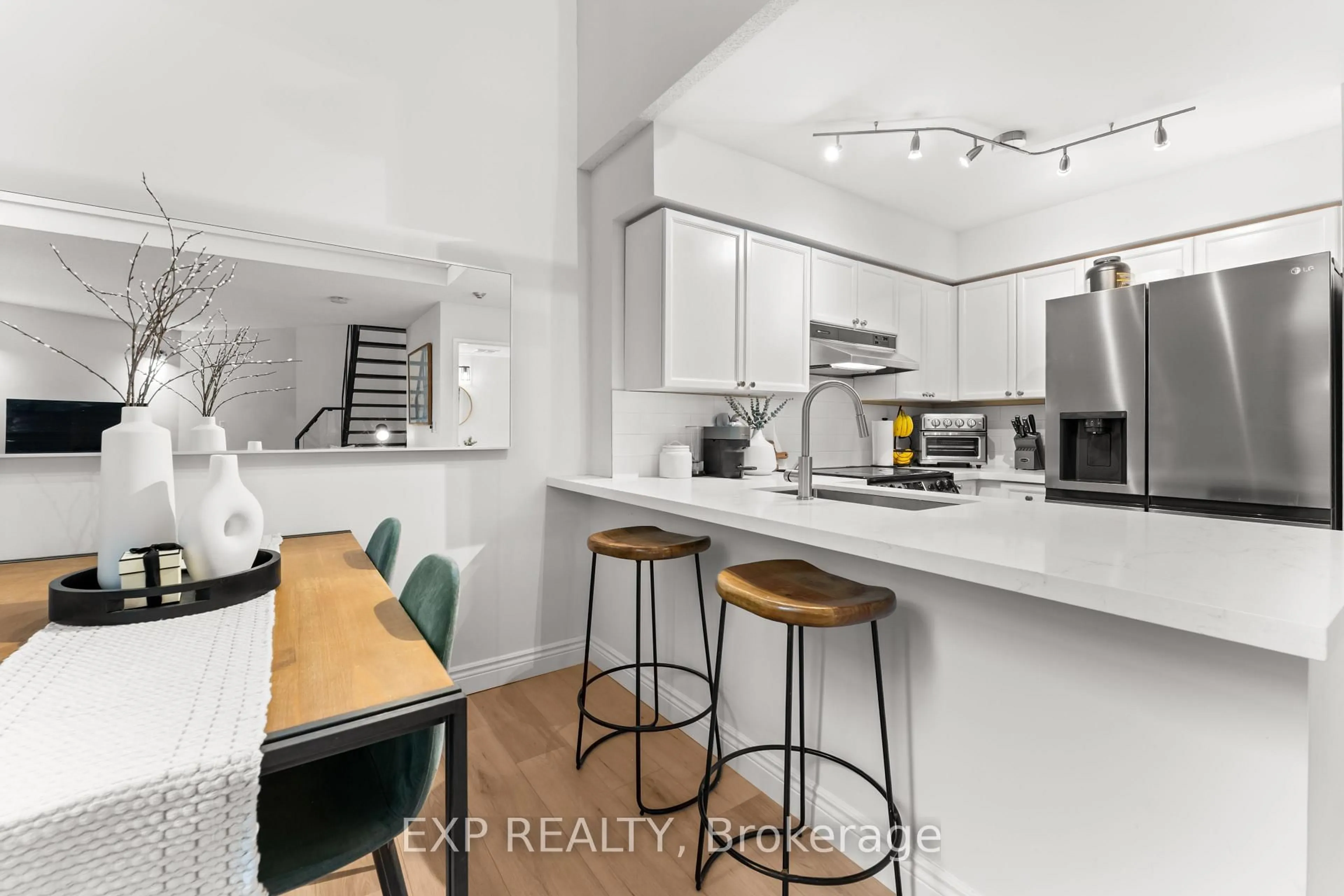 Open concept kitchen, unknown for 250 Manitoba St #501, Toronto Ontario M8Y 4G8