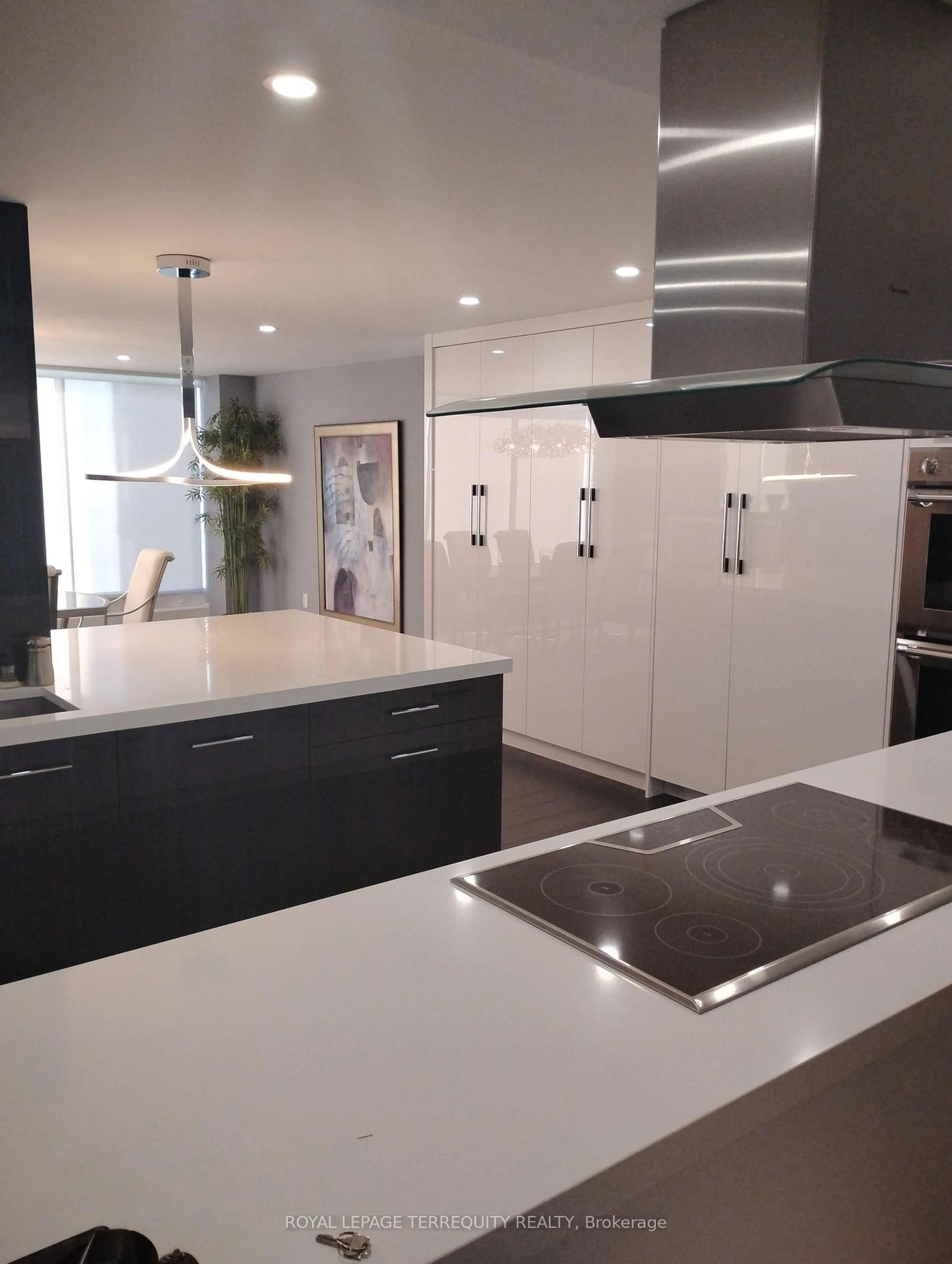Contemporary kitchen, unknown for 2045 Lake Shore Blvd #3305, Toronto Ontario M8V 2Z6