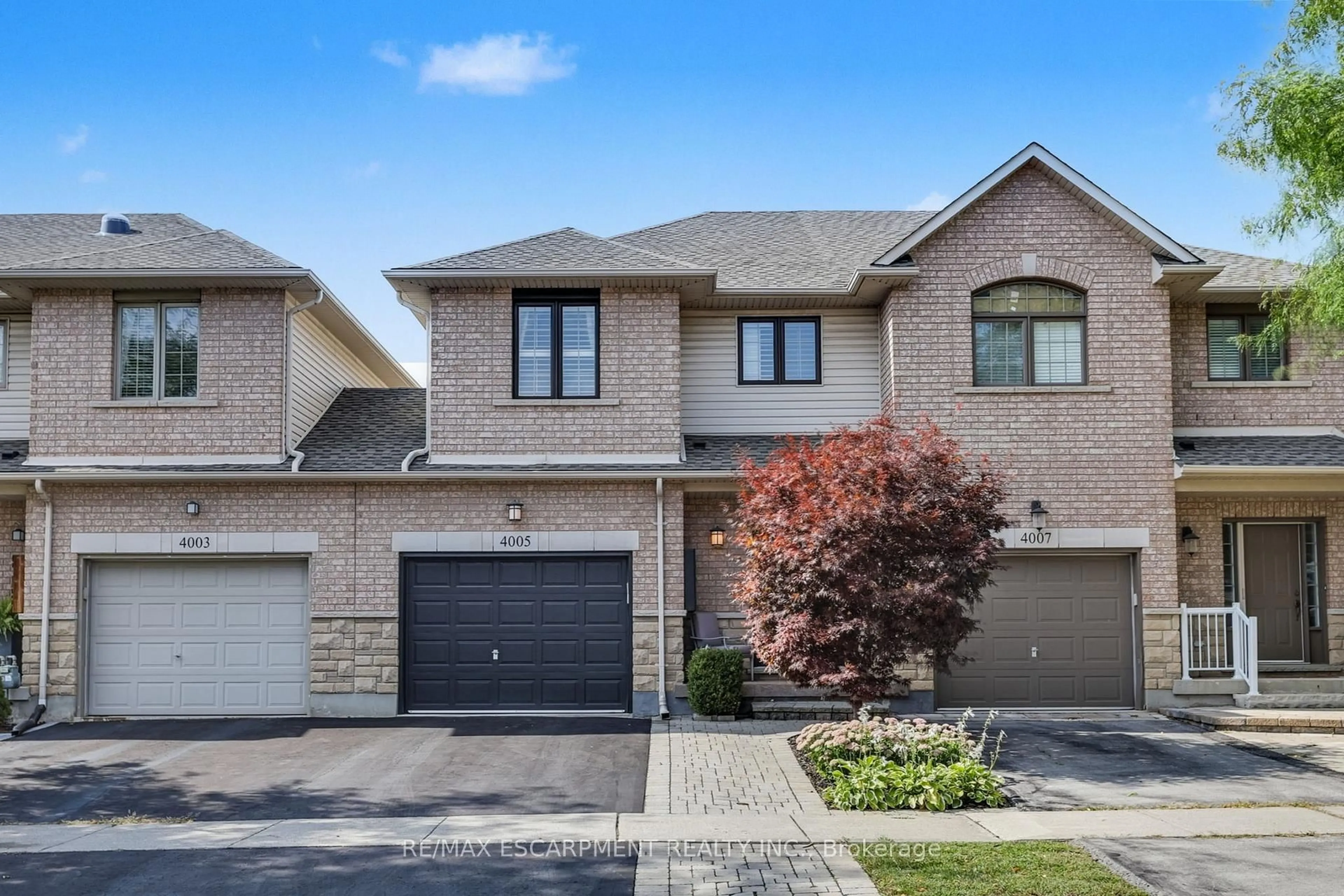Home with brick exterior material, street for 4005 Alexan Cres, Burlington Ontario L7M 5A8