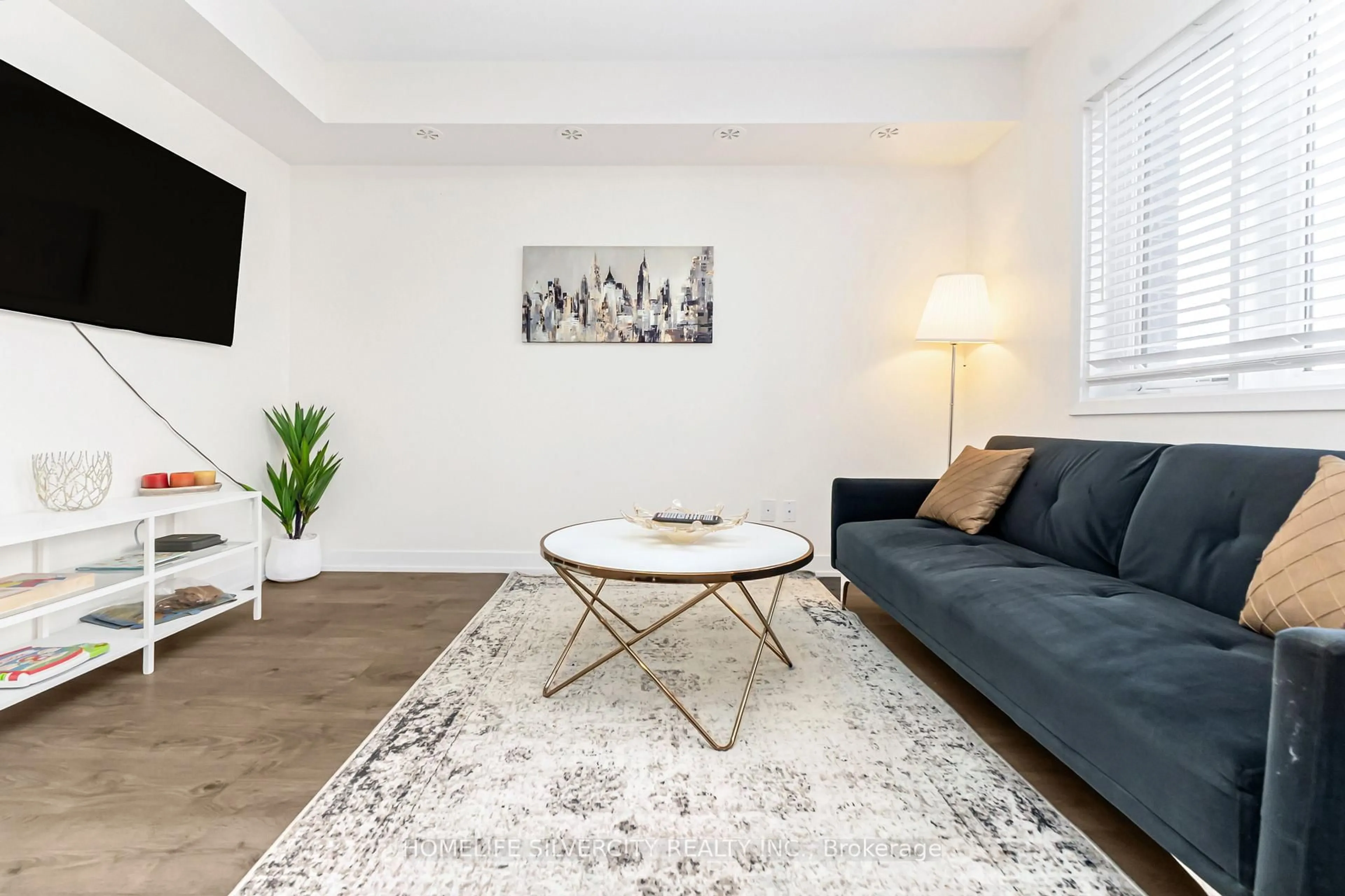 Living room with furniture, unknown for 1127 Cooke Blvd #508, Burlington Ontario L7T 0C3