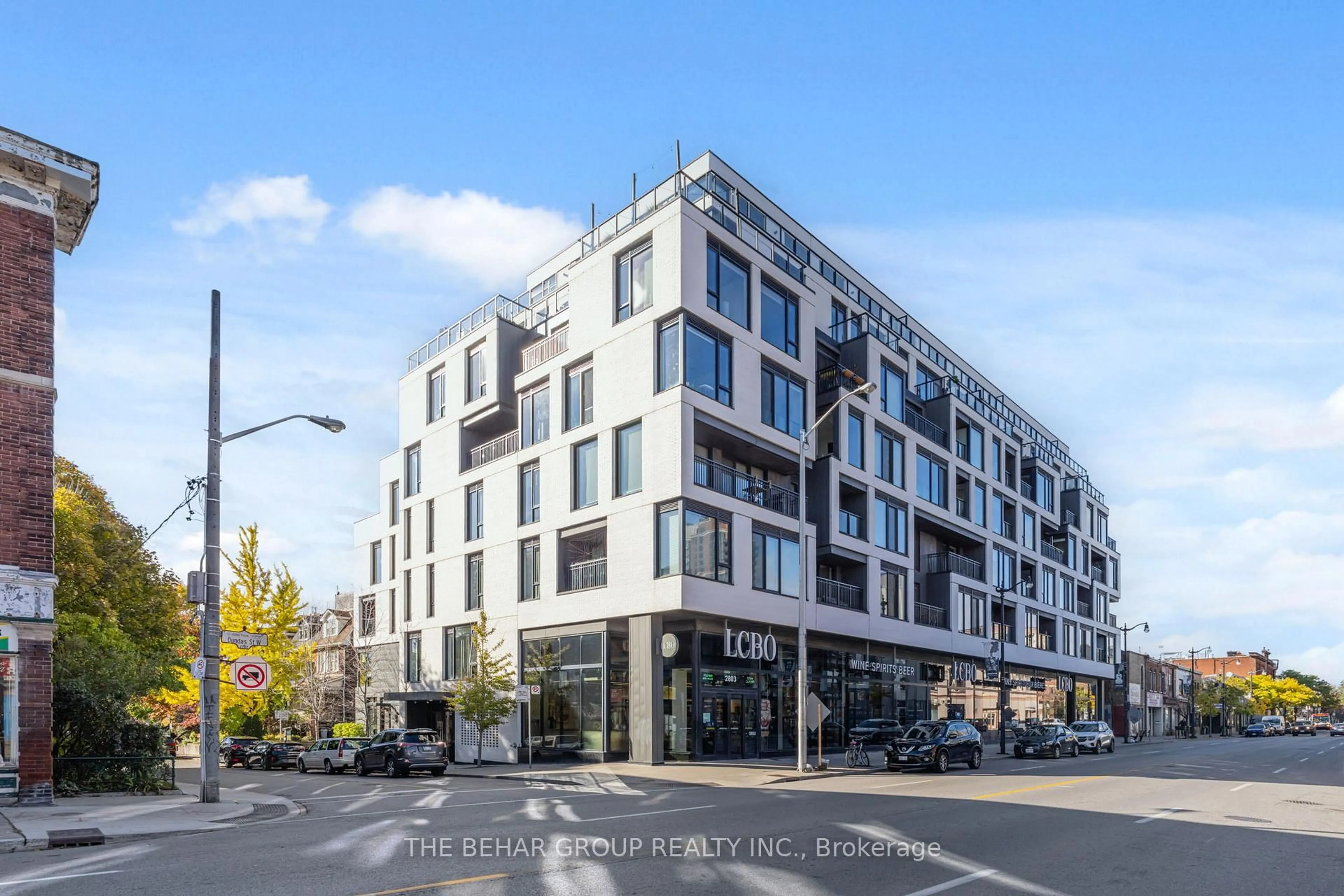 Unknown for 530 Indian Grve #703, Toronto Ontario M6P 0B3