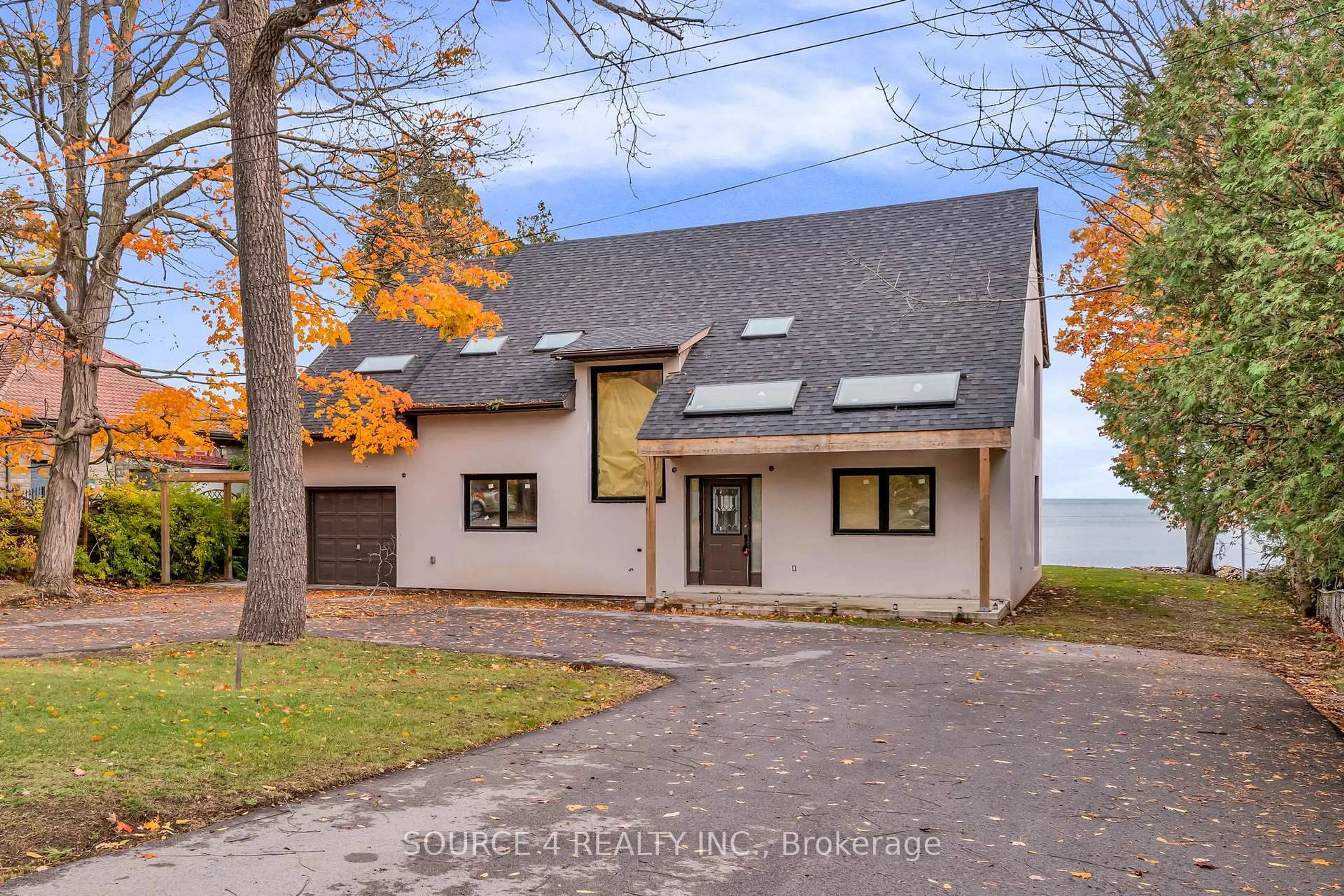 Unknown for 1376 Lakeshore Rd, Oakville Ontario L6L 1G2