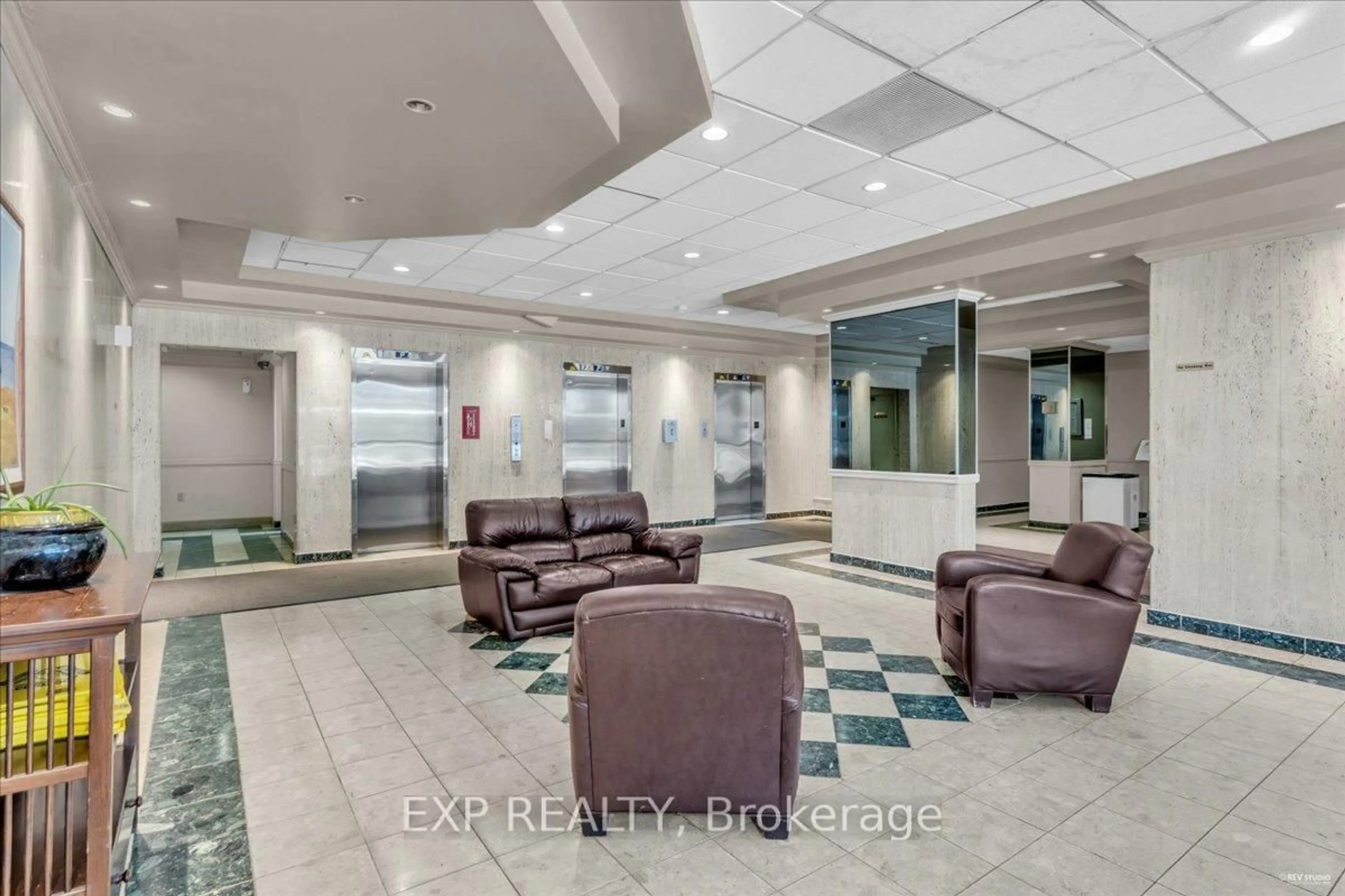 Lobby for 135 Marlee Ave #1603, Toronto Ontario M6B 4C6