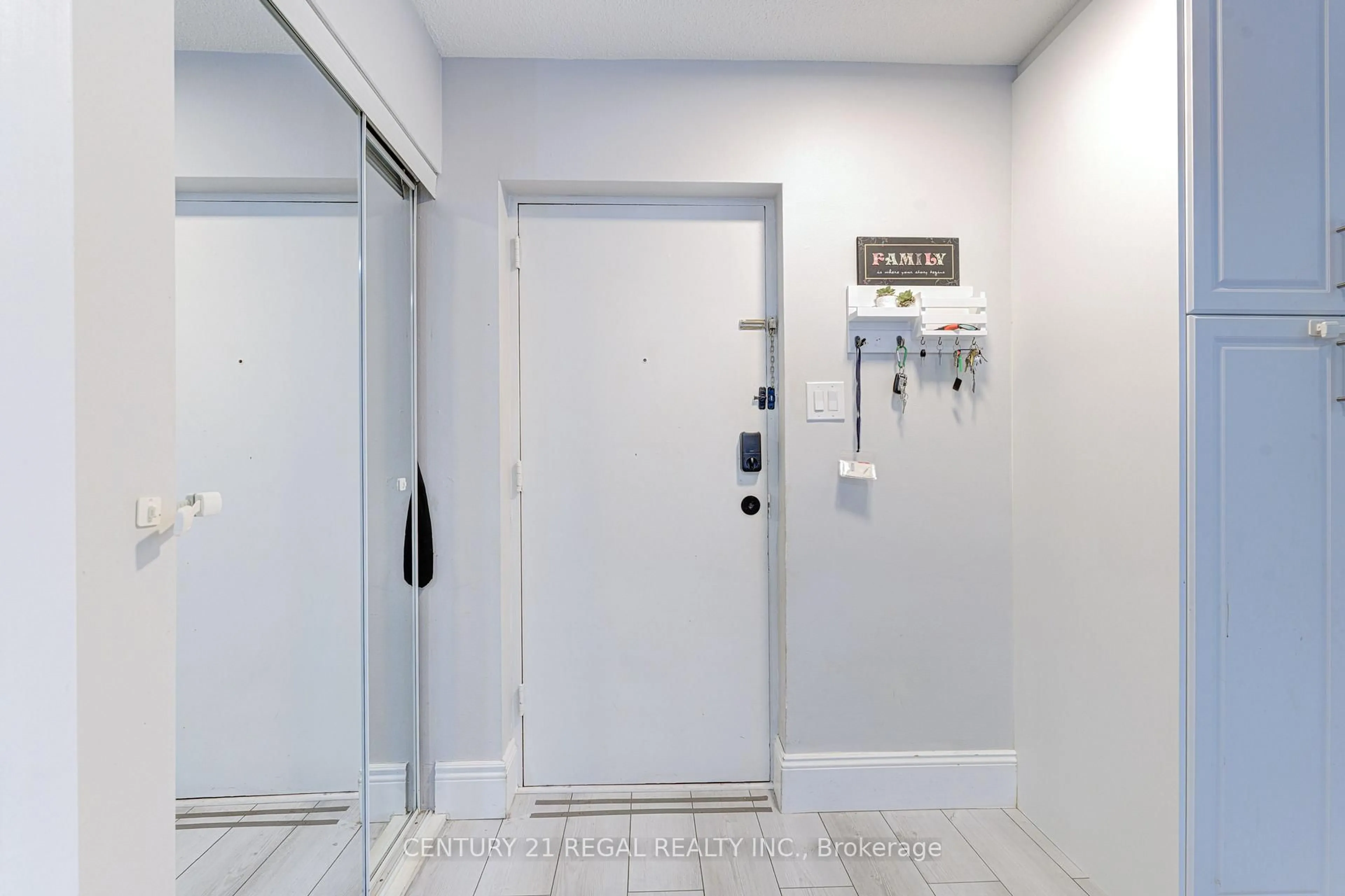 Indoor foyer for 366 The East Mall #139, Toronto Ontario M9B 6C6