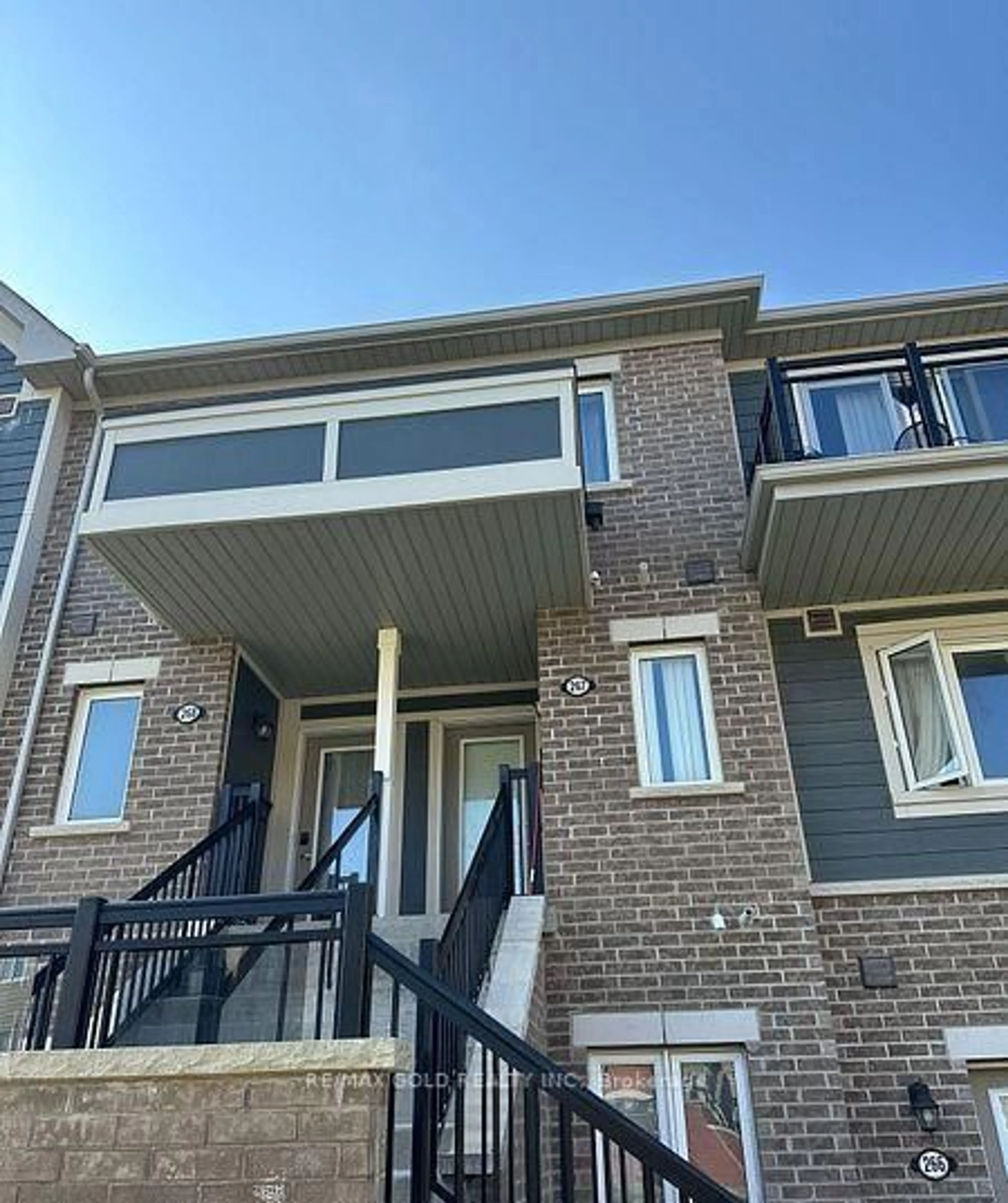 Home with brick exterior material, building for 250 Sunny Meadow Dr #267, Brampton Ontario L6R 3Y6