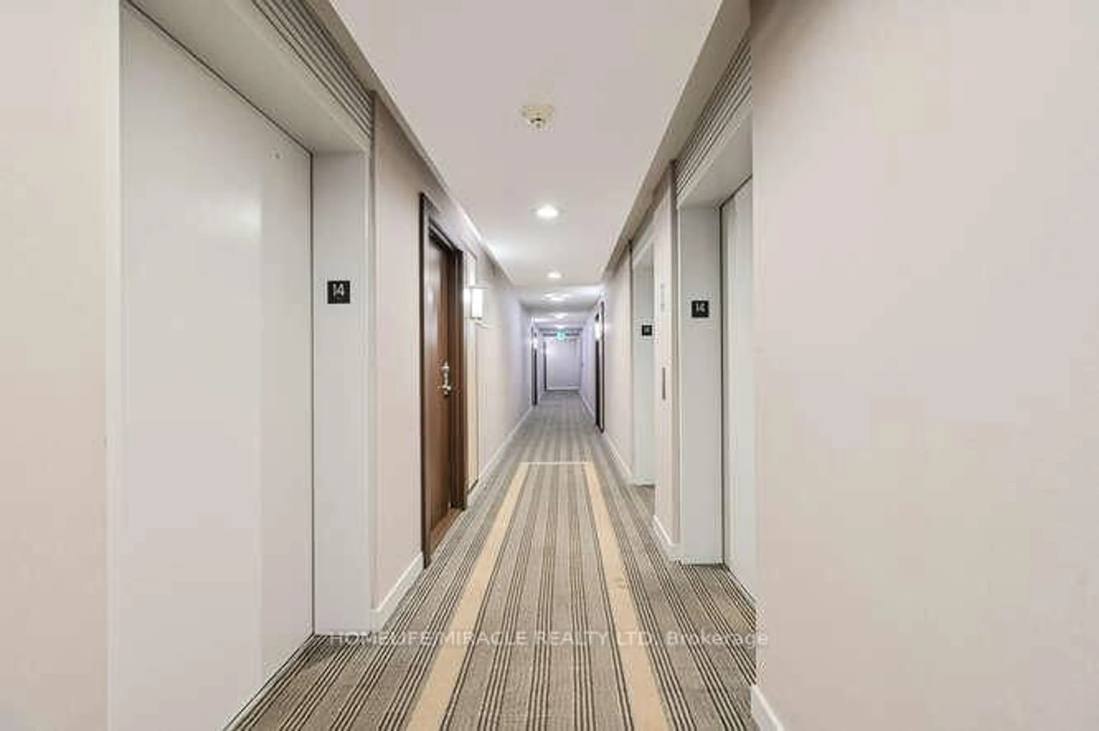 Indoor foyer for 155 Legion Rd #1401, Toronto Ontario M8Y 0A7