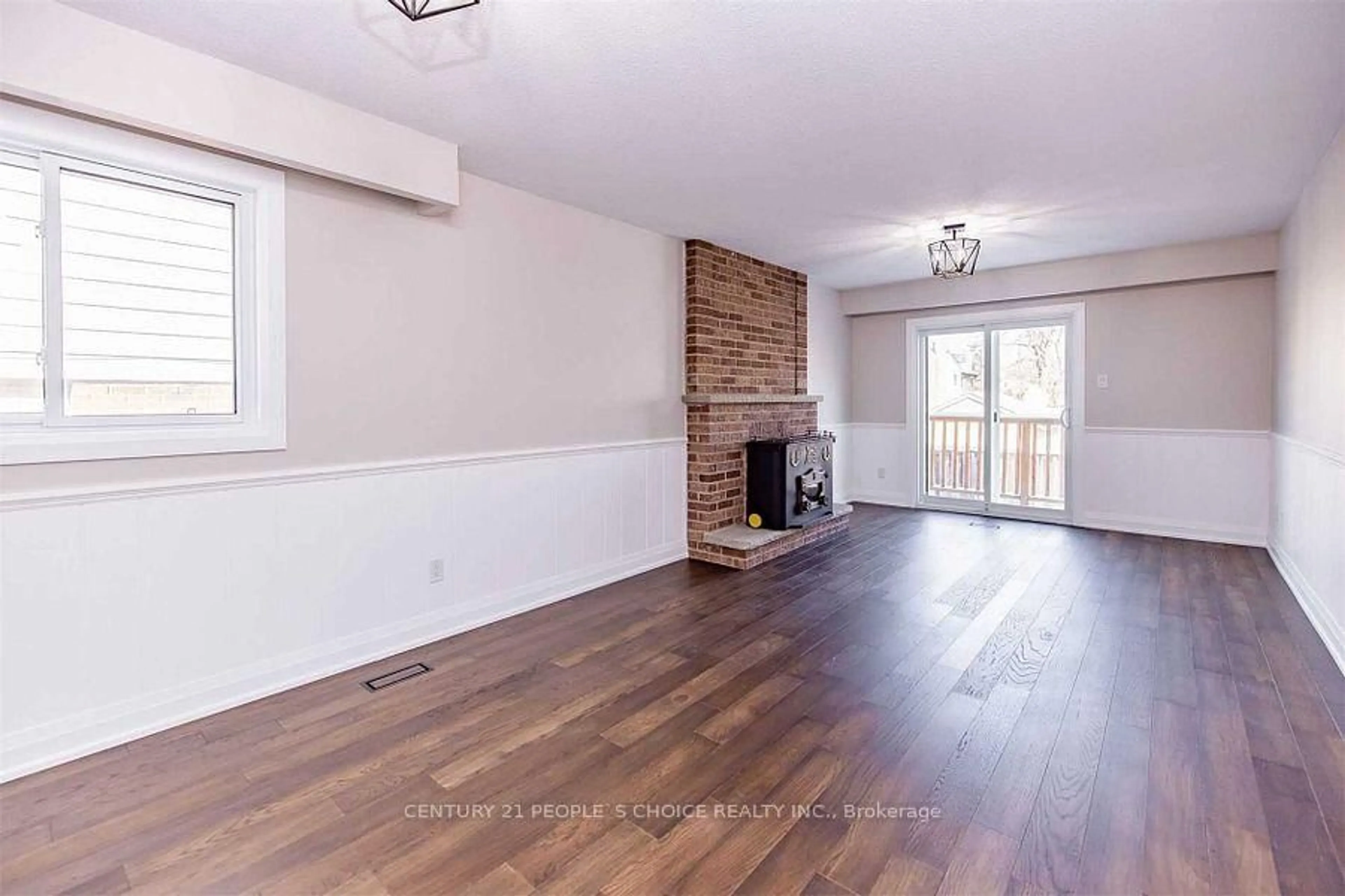 Unknown for 4194 Tea Garden Circ, Mississauga Ontario L5B 2W8