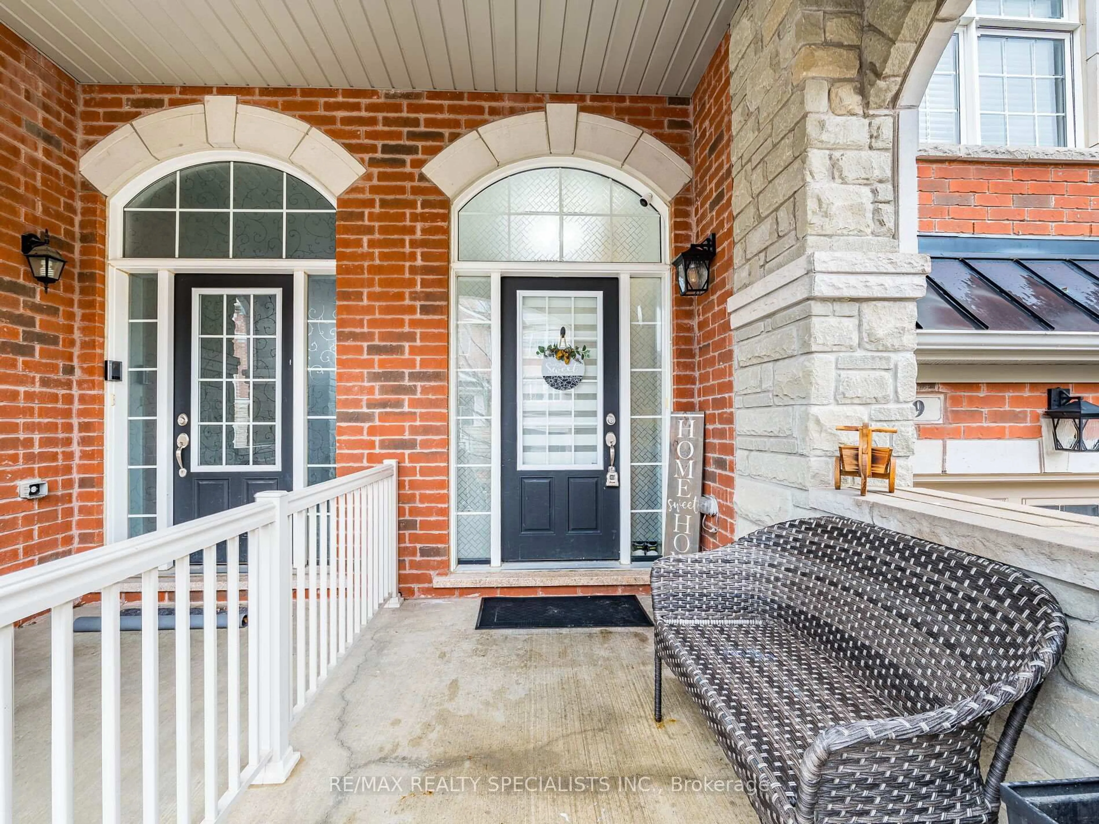 Unknown for 9 Rockbrook Tr, Brampton Ontario L7A 4H8