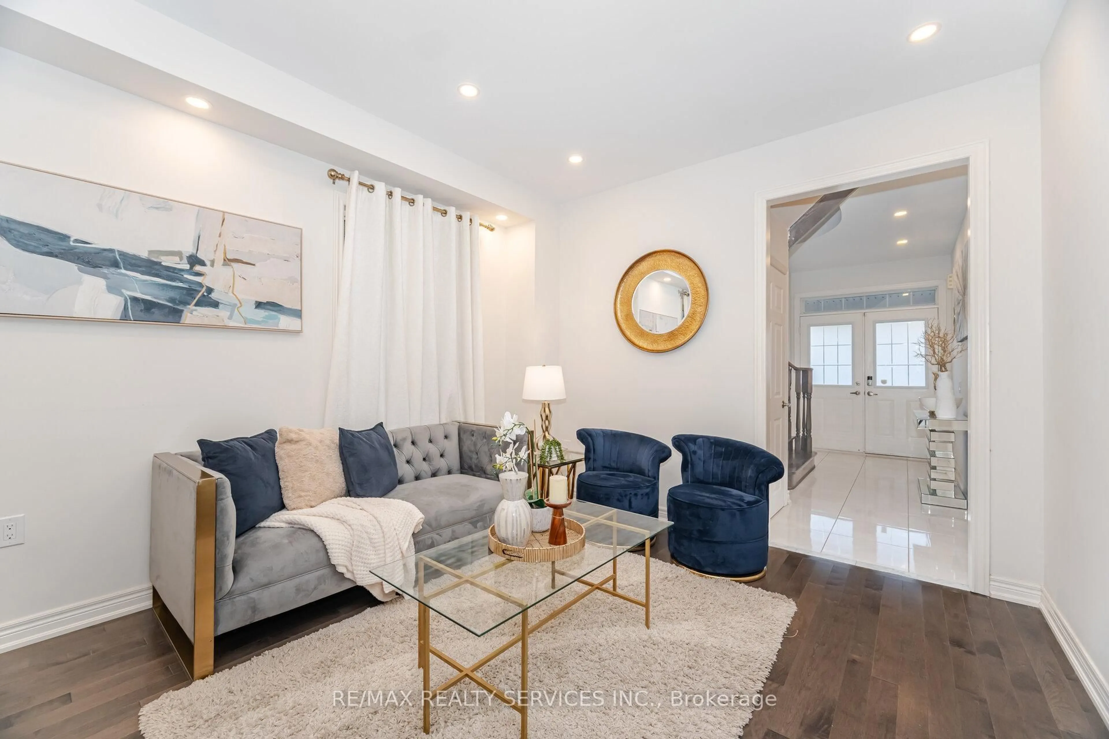 Living room with furniture, unknown for 52 Blackberry Valley Cres, Caledon Ontario L7C 3Z9