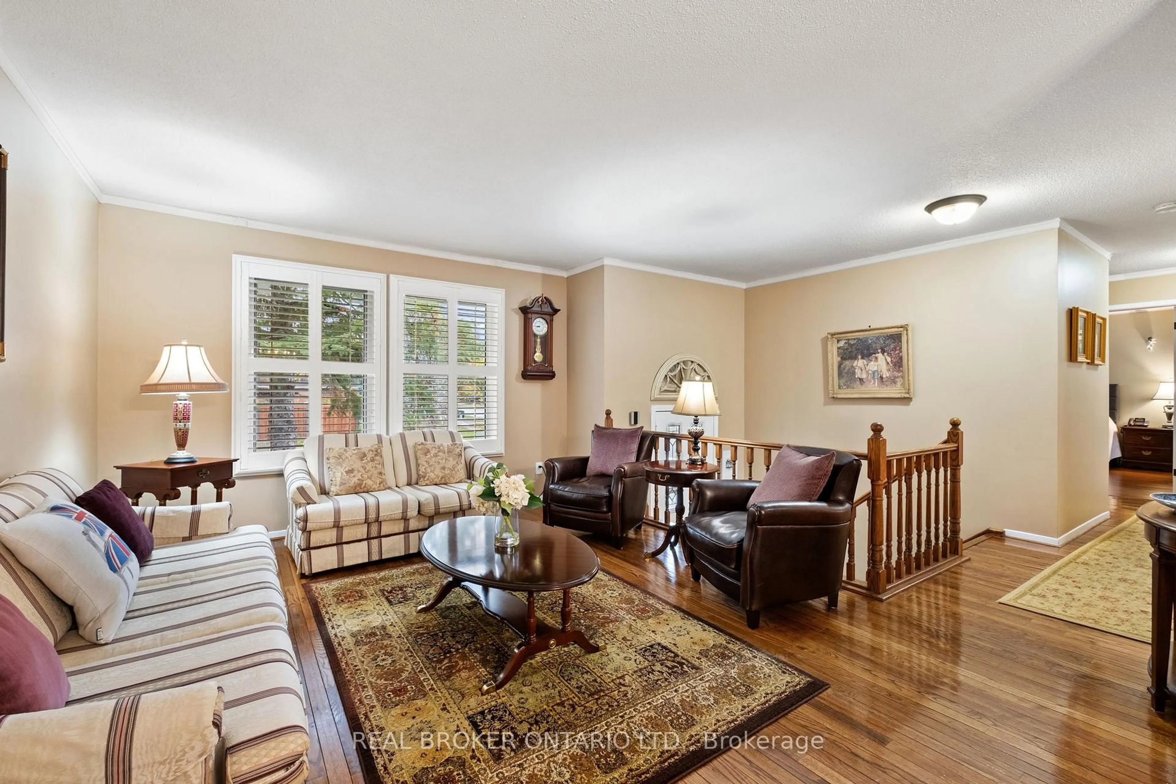 Living room with furniture, unknown for 6891 Shelter Bay Rd, Mississauga Ontario L5N 1T8