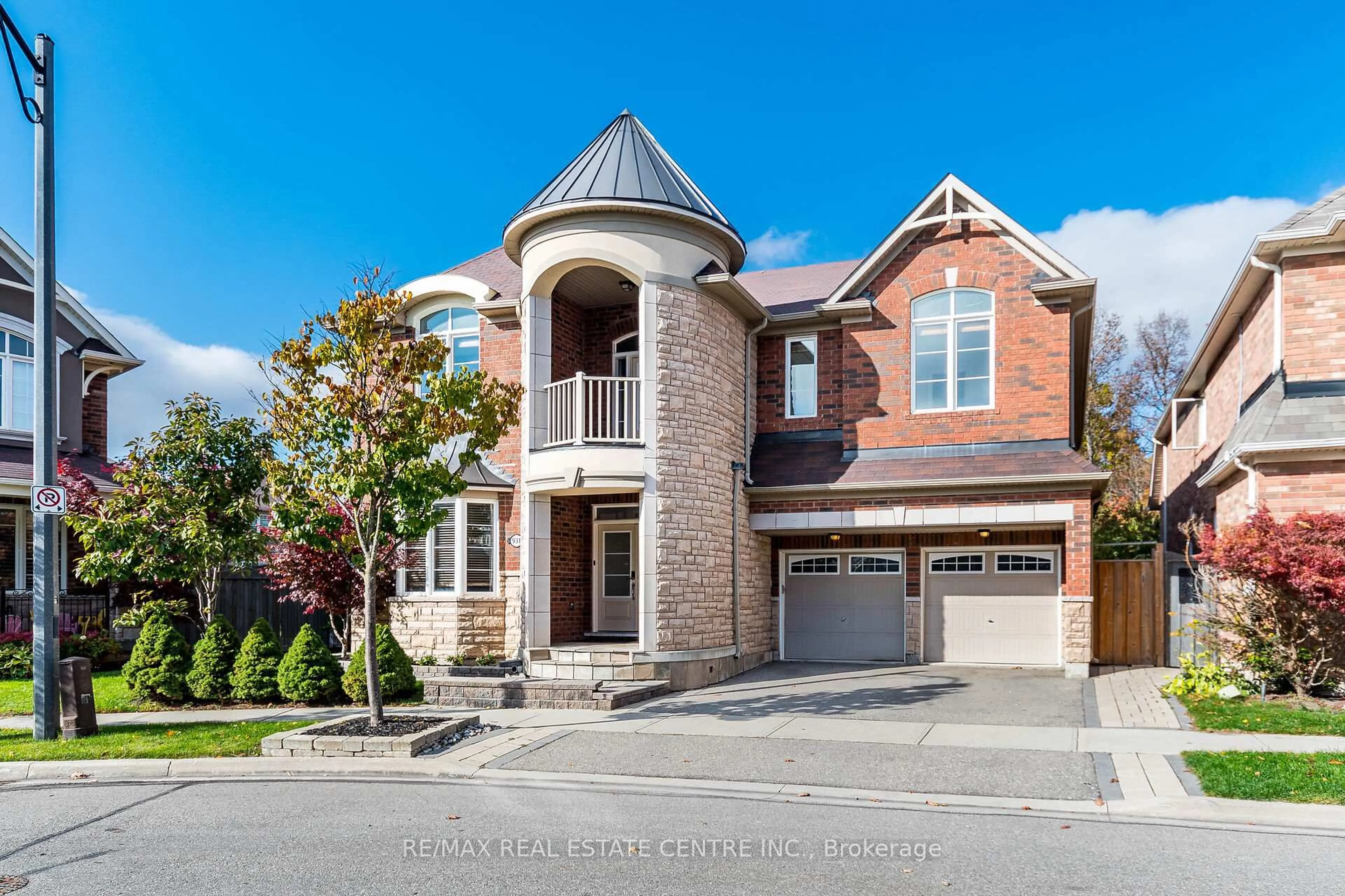 Home with brick exterior material, street for 931 Syndenham Lane, Milton Ontario L9T 8J4