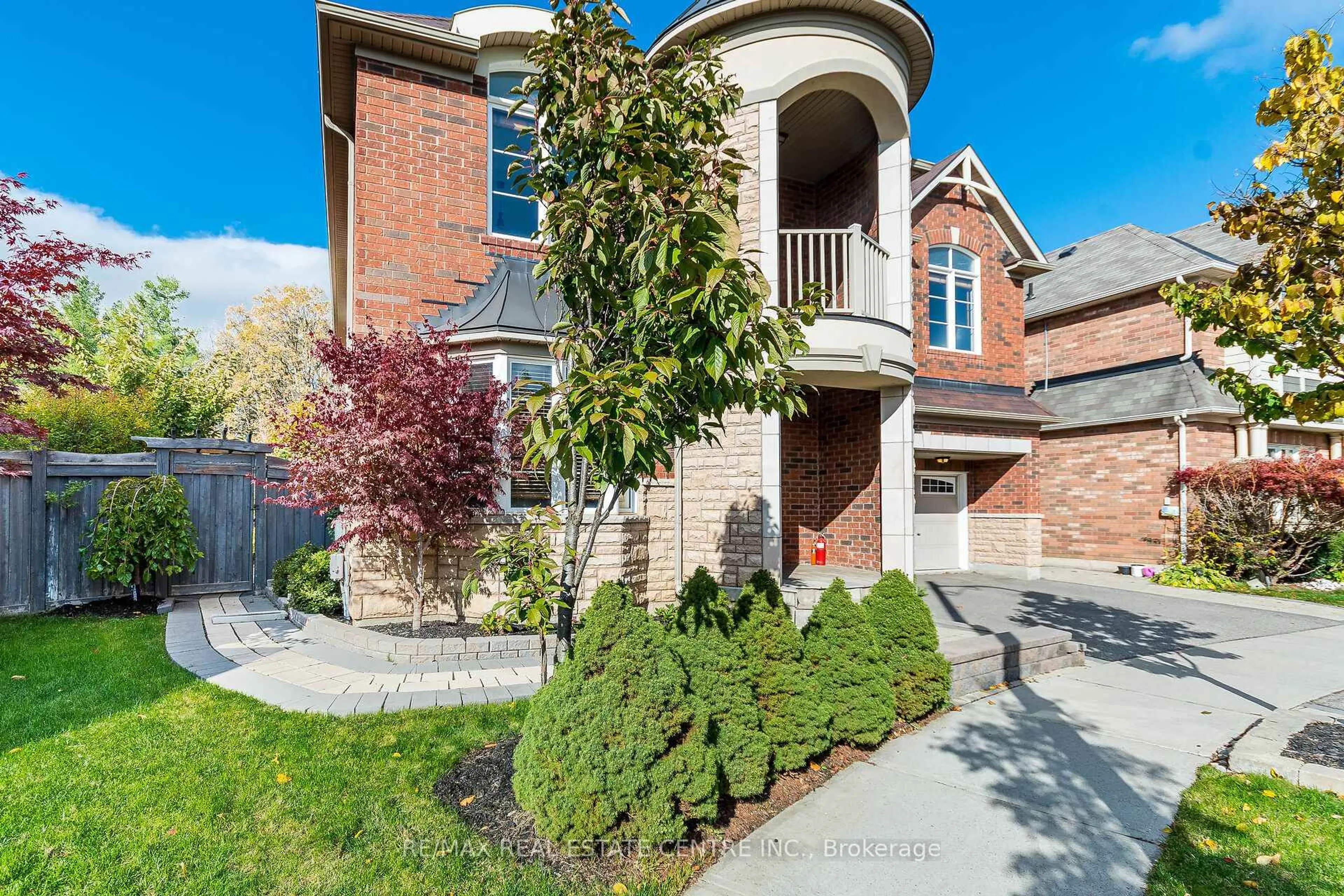 Home with brick exterior material, street for 931 Syndenham Lane, Milton Ontario L9T 8J4