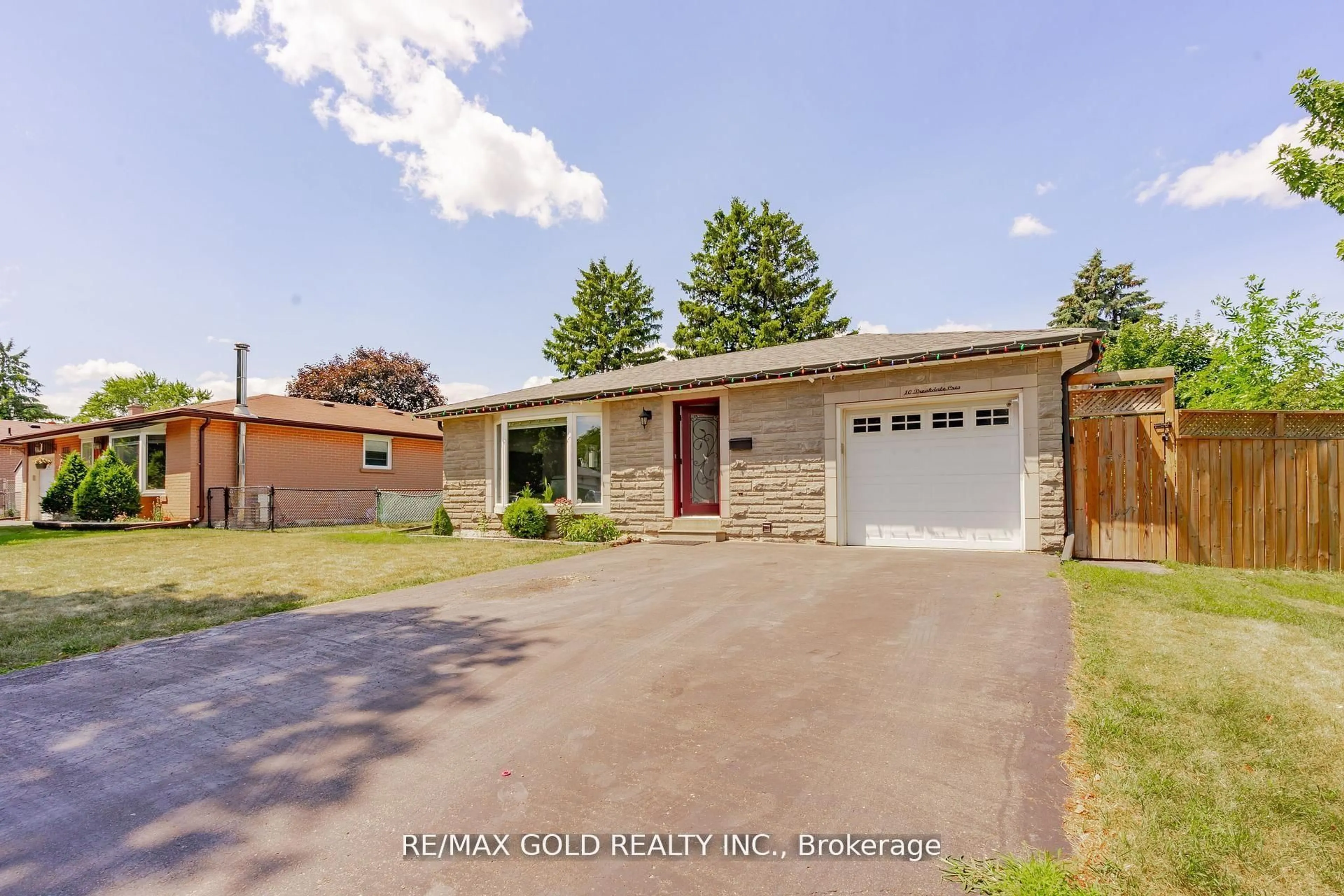 Home with brick exterior material, street for 10 Brookdale Cres, Brampton Ontario L6T 1M7
