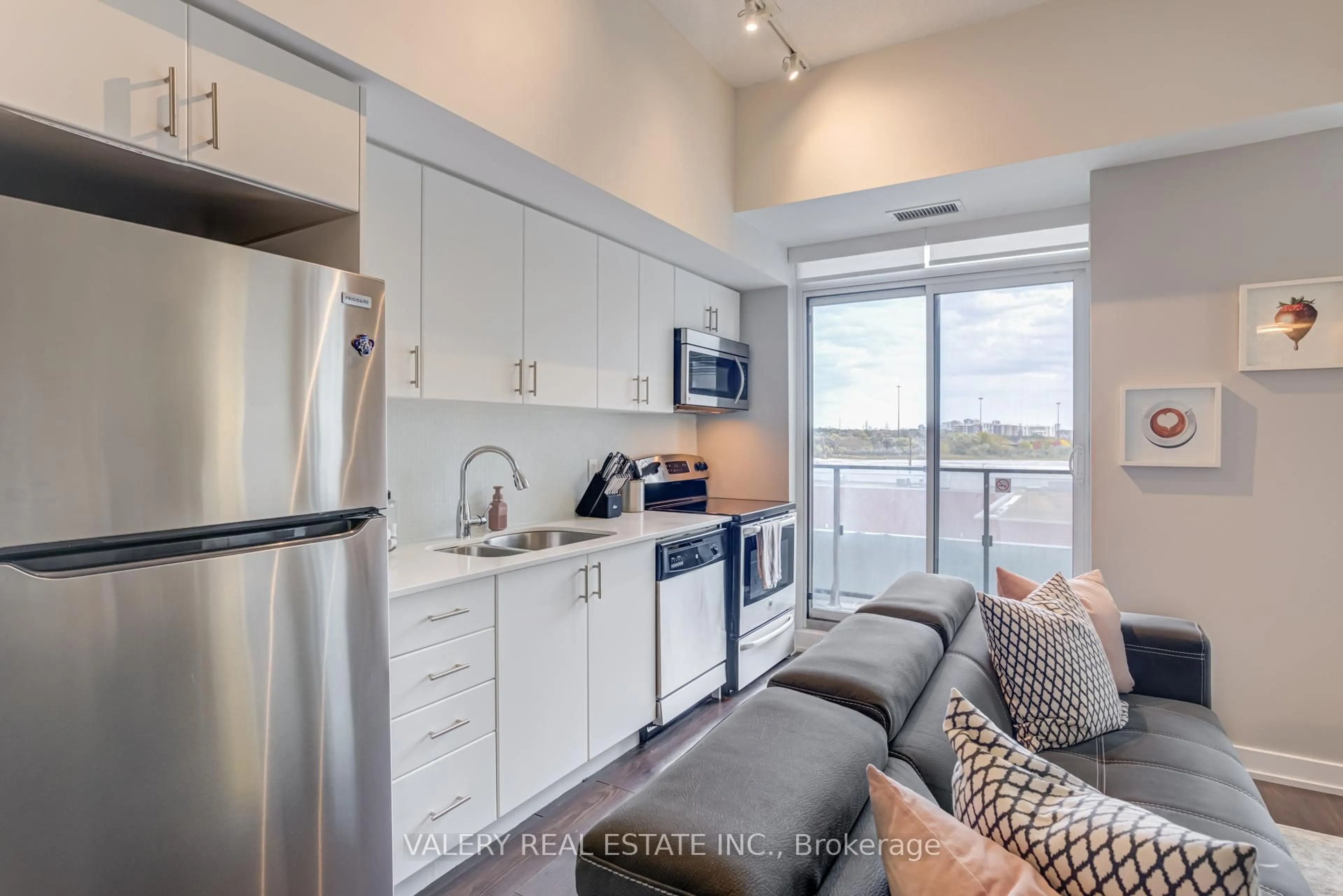 Open concept kitchen, unknown for 2220 Lake Shore Blvd #708, Toronto Ontario M8V 0C1