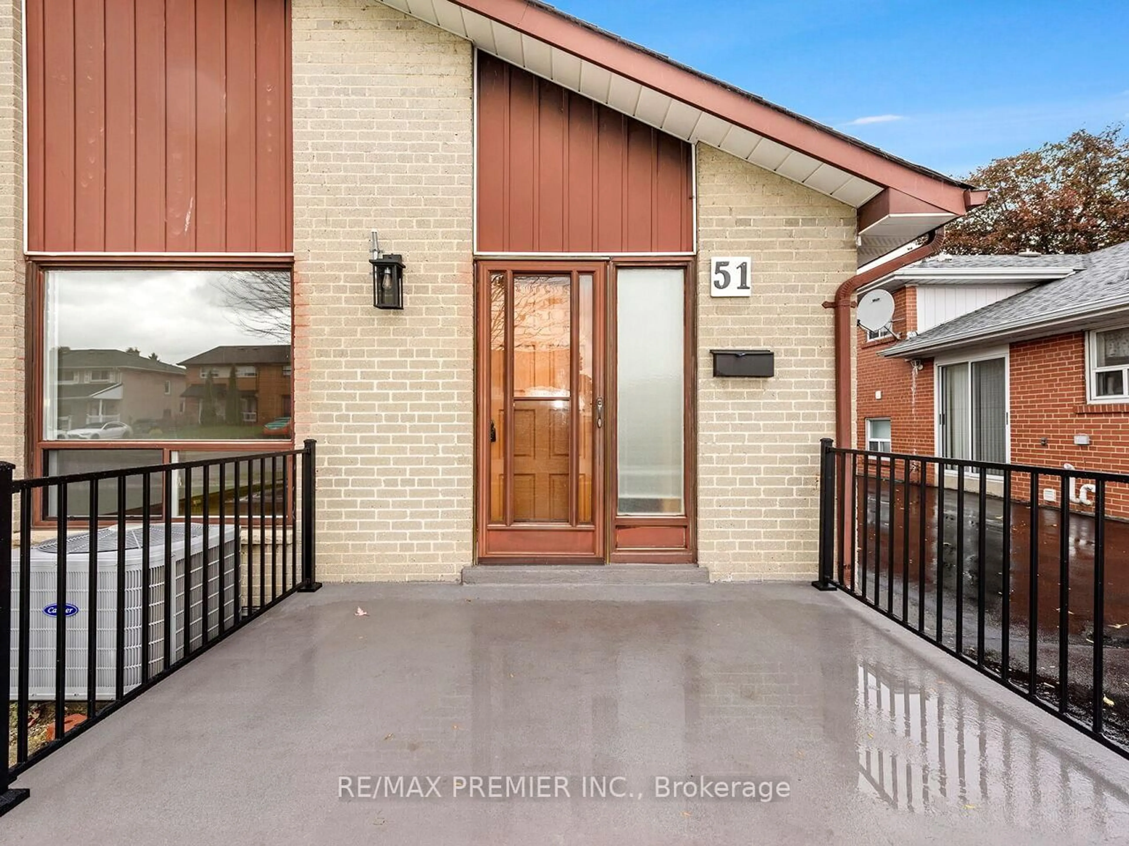 Unknown for 51 Radwinter Dr, Toronto Ontario M9V 1P7