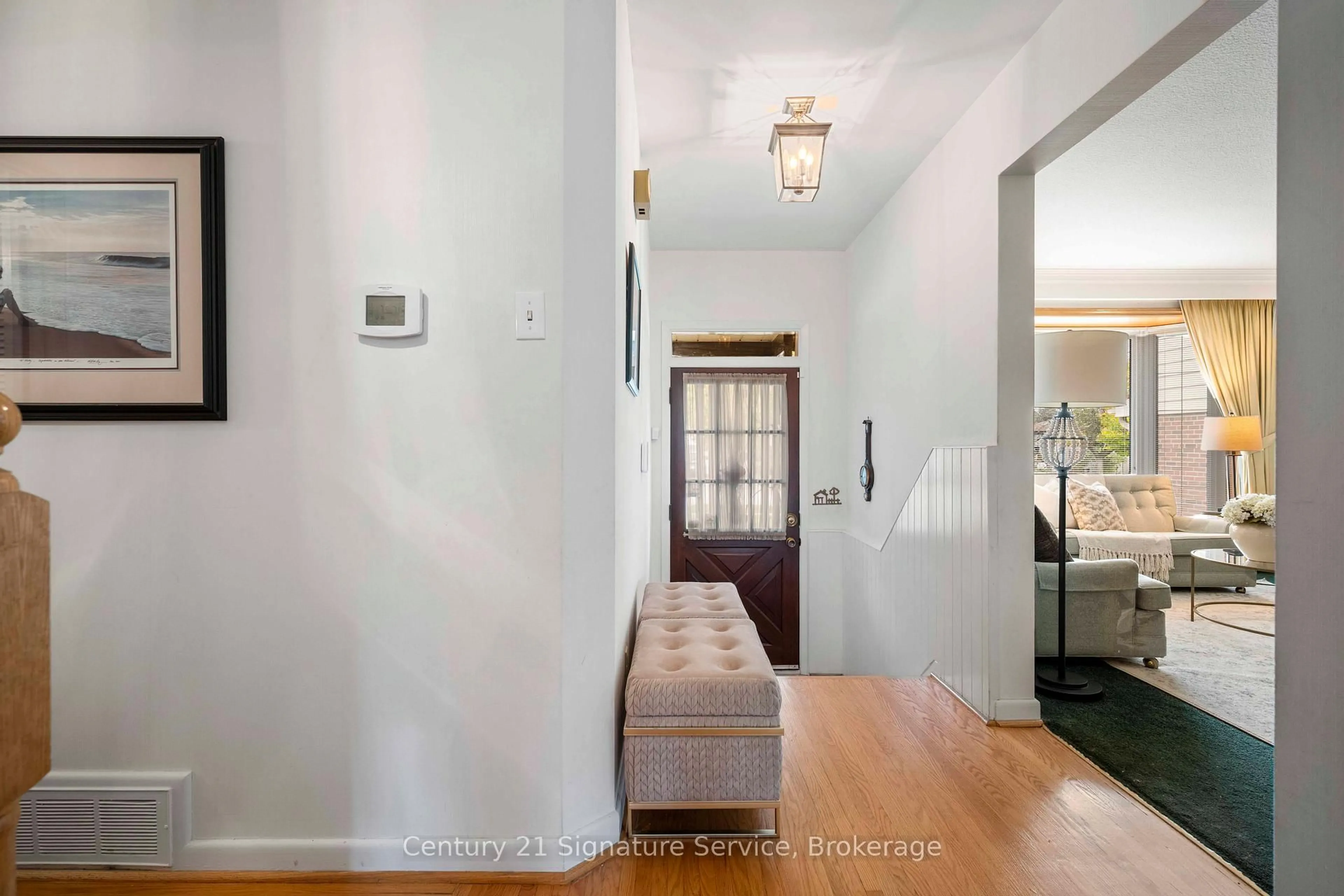 Indoor entryway for 2146 Denise Rd, Mississauga Ontario L4X 1J1