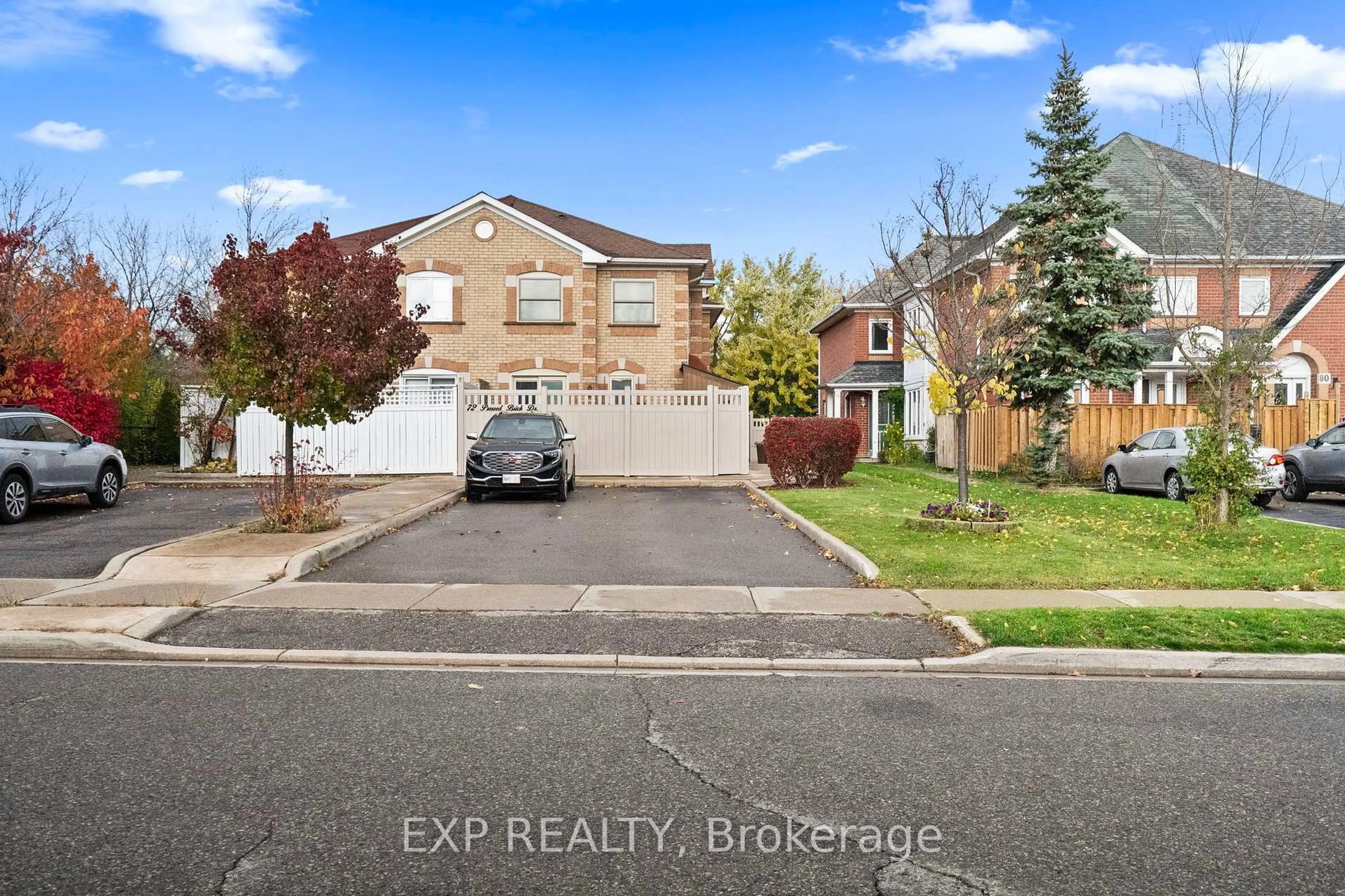 A pic from outside/outdoor area/front of a property/back of a property/a pic from drone, street for 70 Pressed Brick Dr, Brampton Ontario L6V 4K4