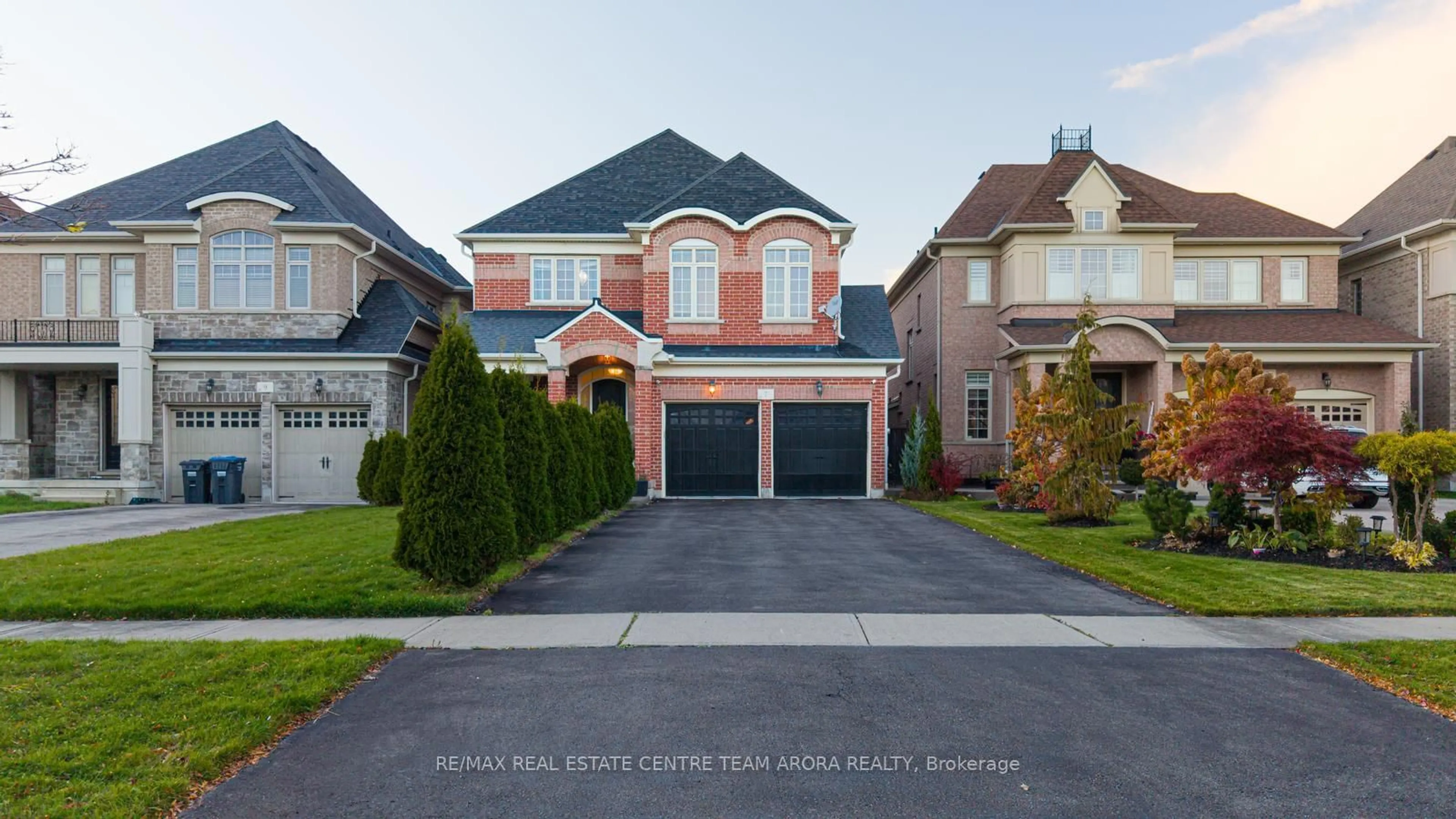 Home with brick exterior material, street for 7 Legendary Circ, Brampton Ontario L6Y 0R9