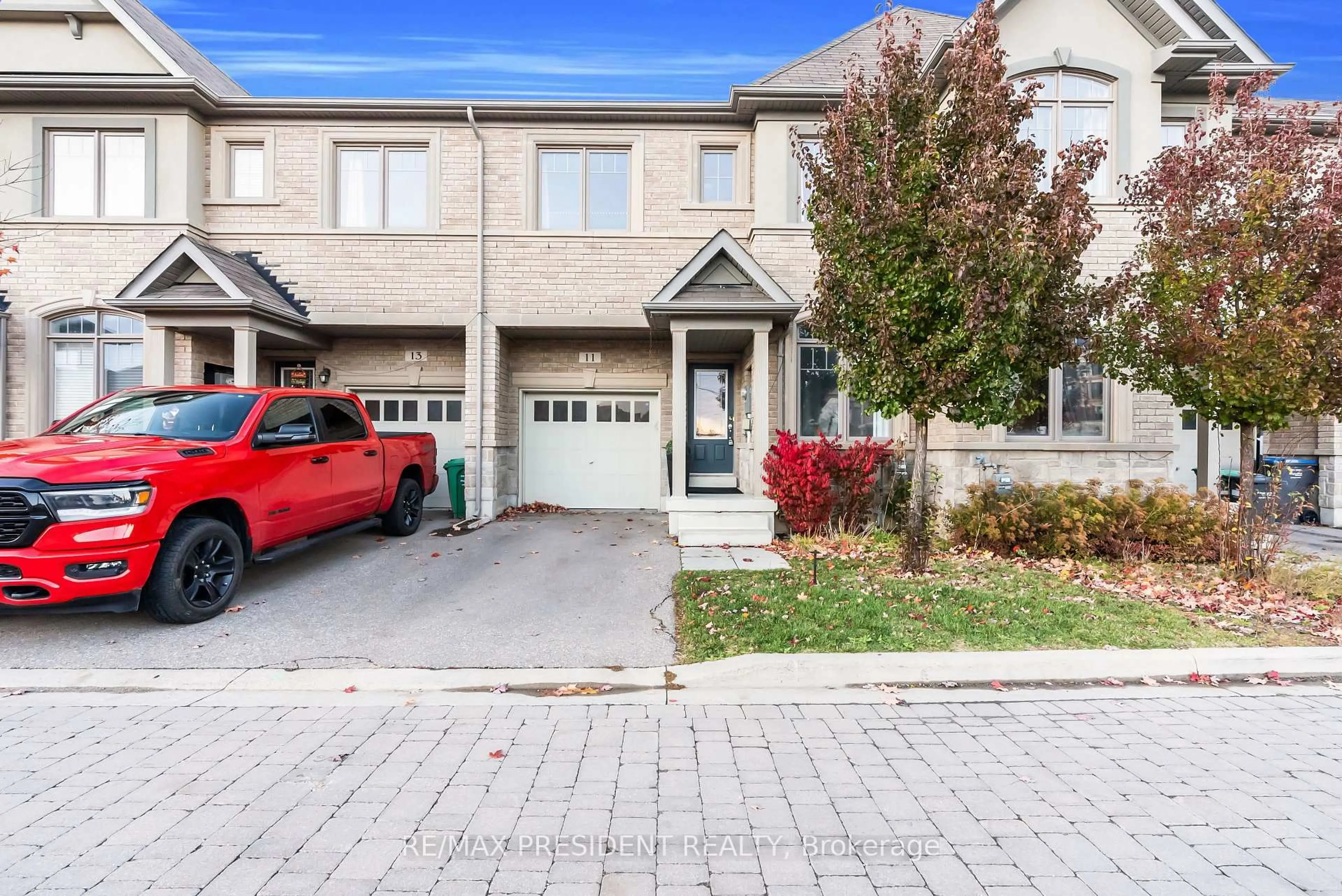 Unknown for 11 Oliana Way, Brampton Ontario L6Y 6G8