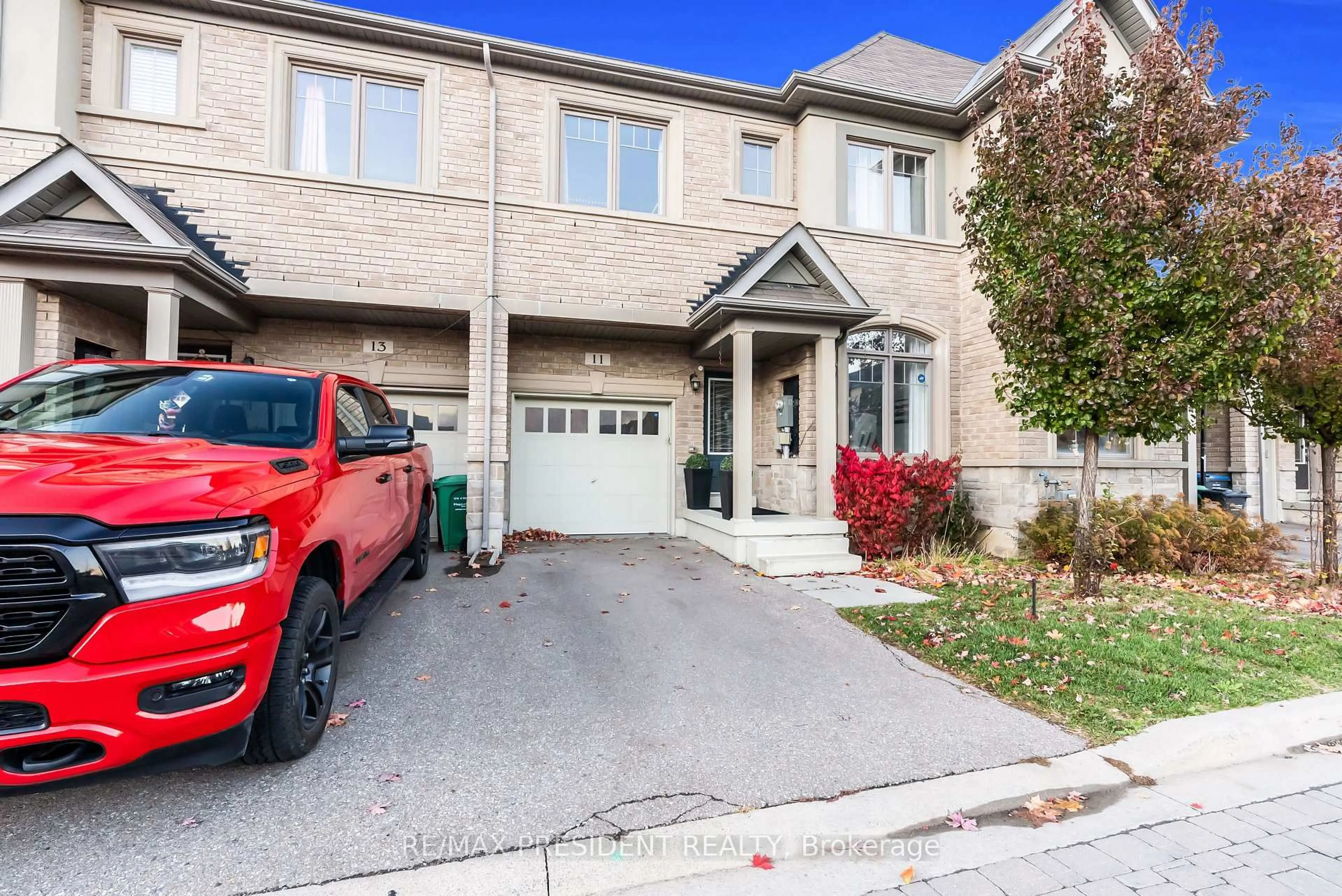 Home with brick exterior material, street for 11 Oliana Way, Brampton Ontario L6Y 6G8