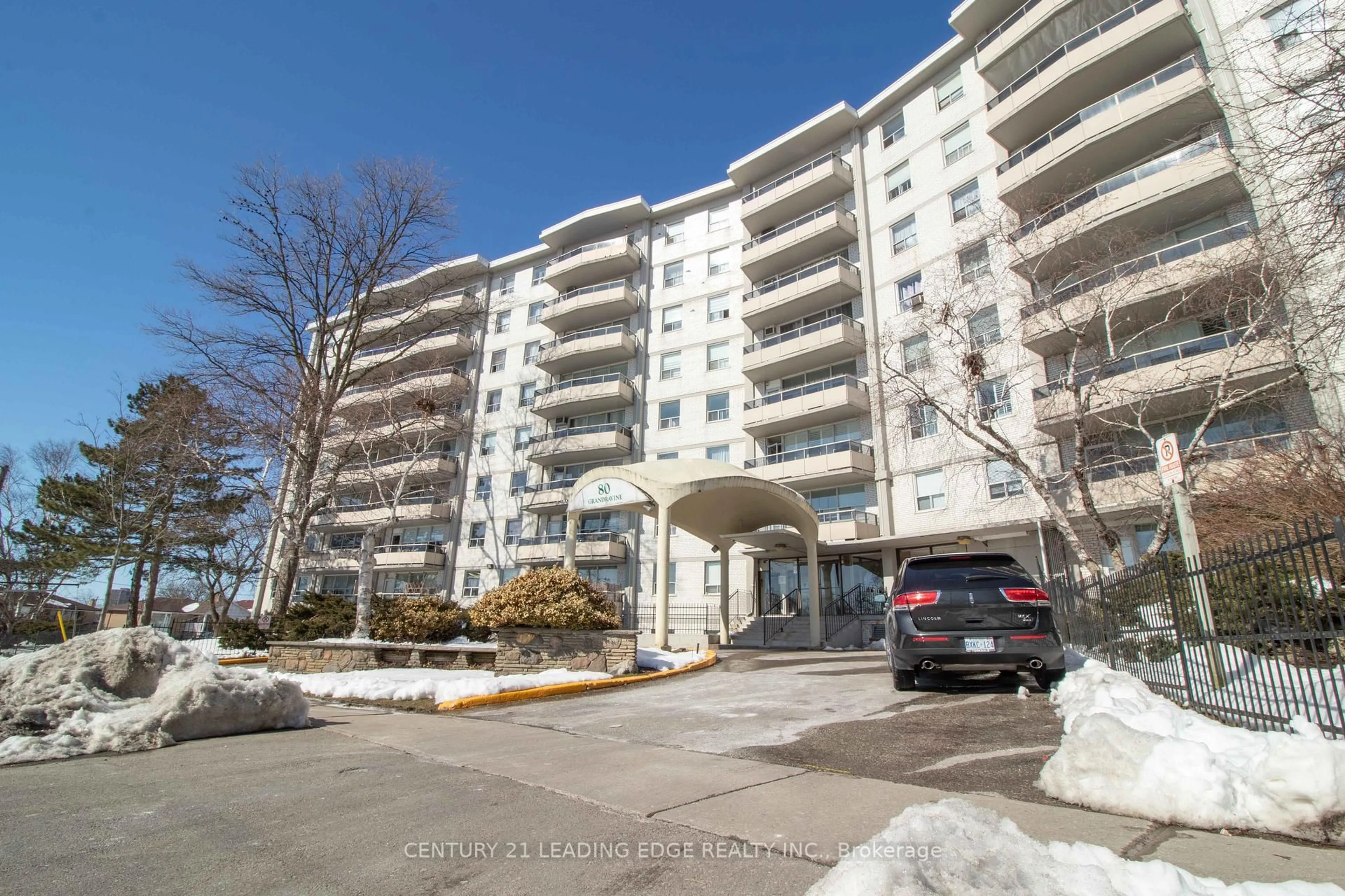 Unknown for 80 Grandravine Dr #703, Toronto Ontario M3J 1B2
