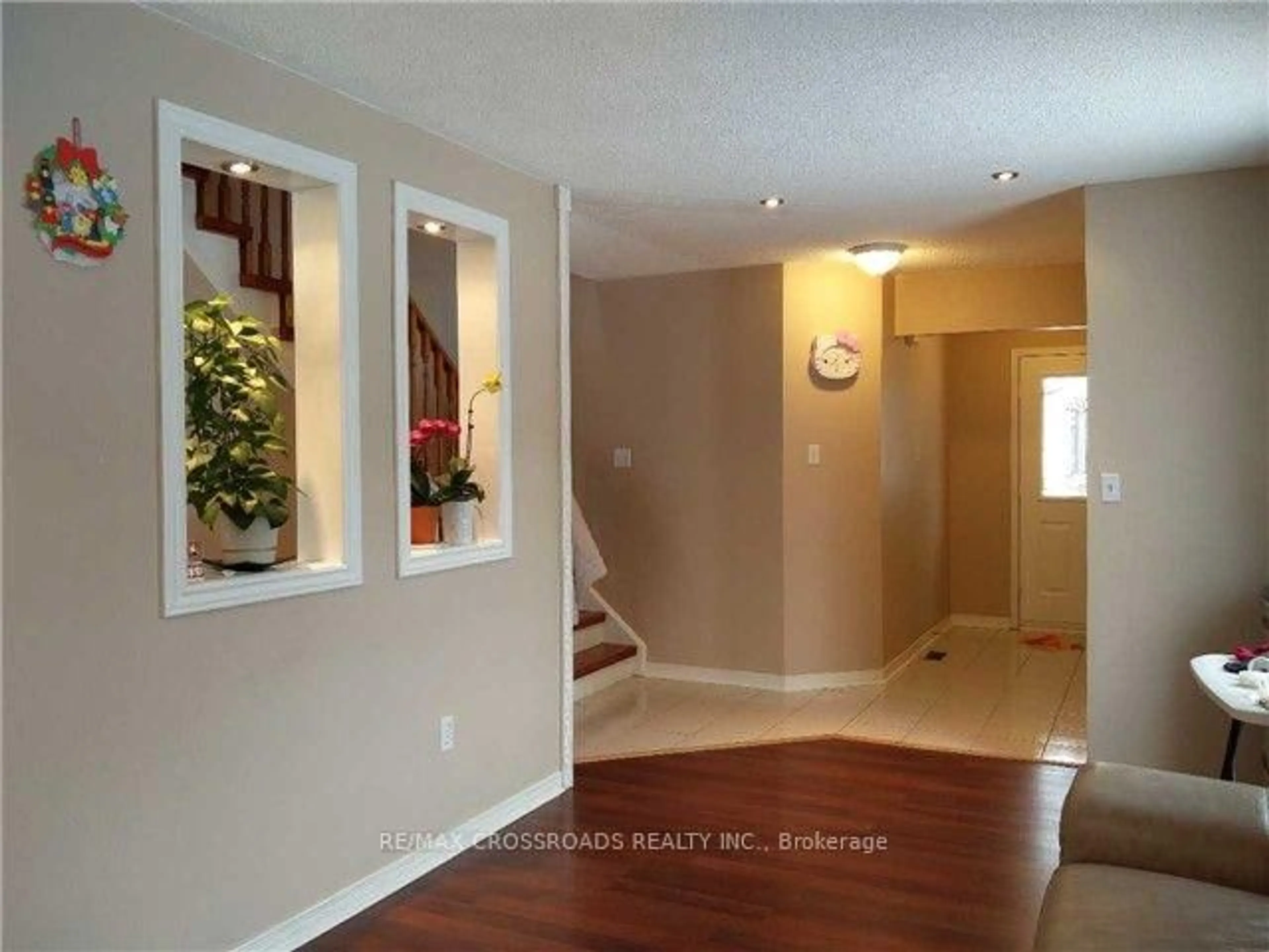 Indoor entryway for 5424 Antrex Cres, Mississauga Ontario L4Z 3T7
