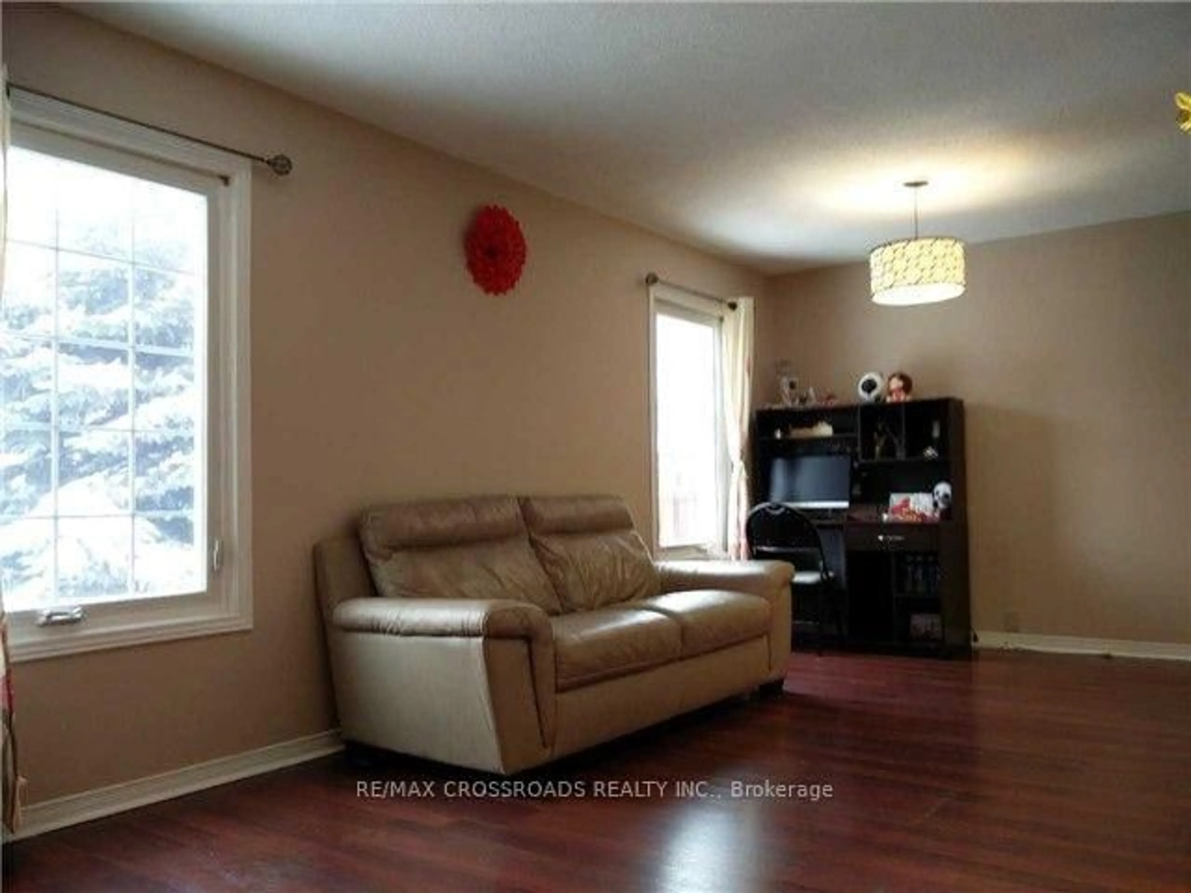 Living room with furniture, unknown for 5424 Antrex Cres, Mississauga Ontario L4Z 3T7