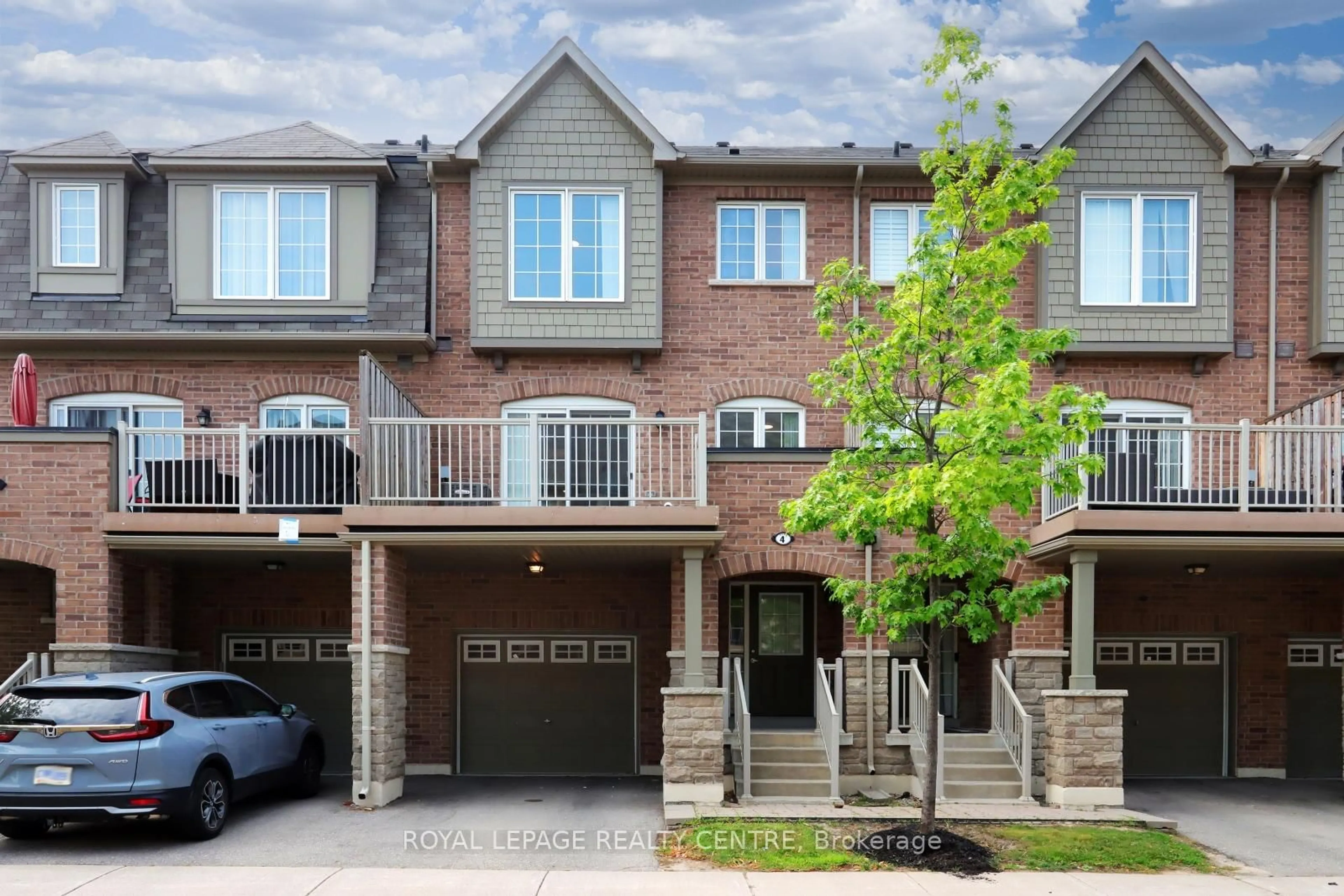 Home with brick exterior material, street for 3190 Boxford Cres #4, Mississauga Ontario L5M 0A4