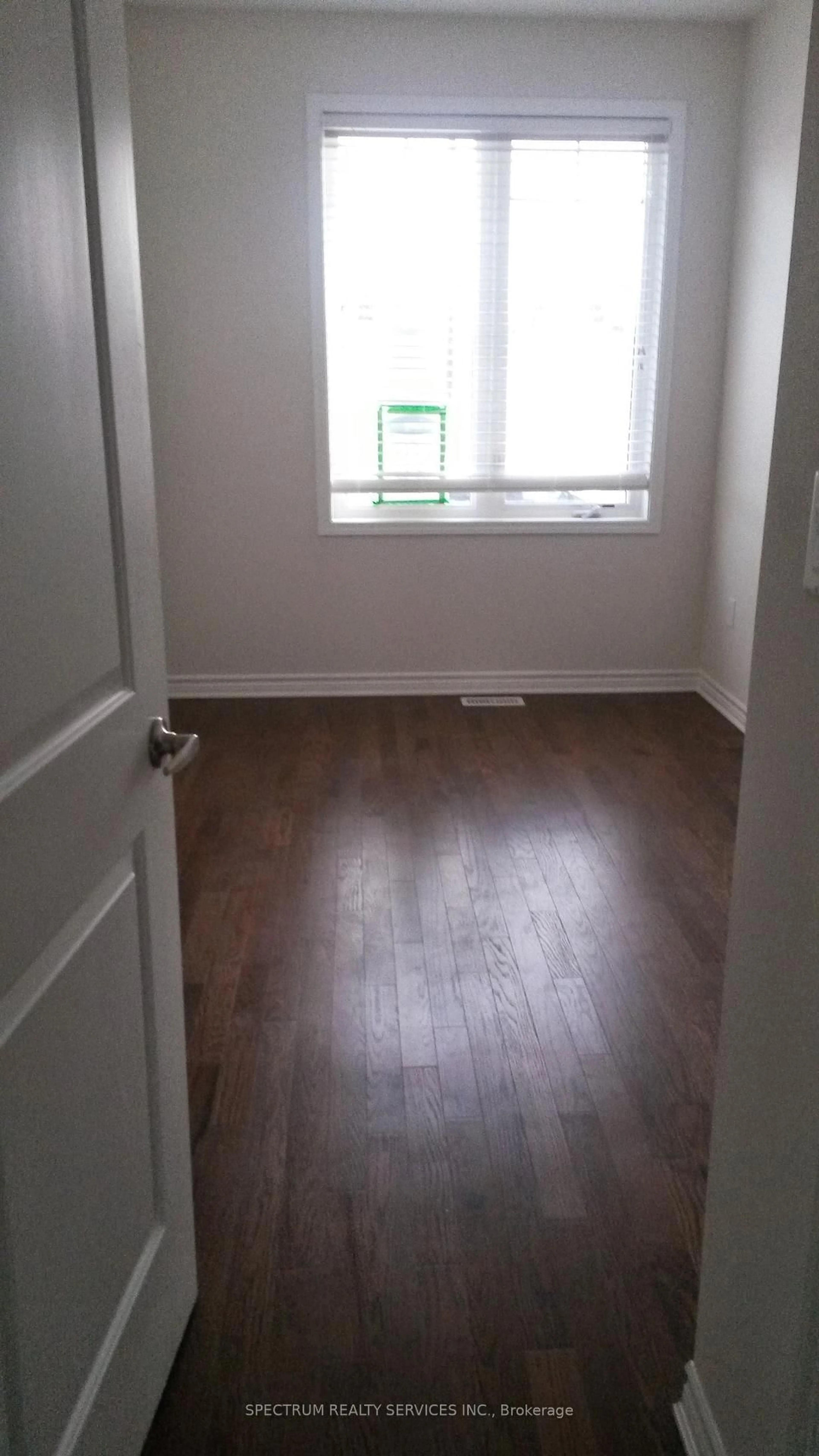 A pic of a room for 669 Gibson Cres, Milton Ontario L9T 8Z6