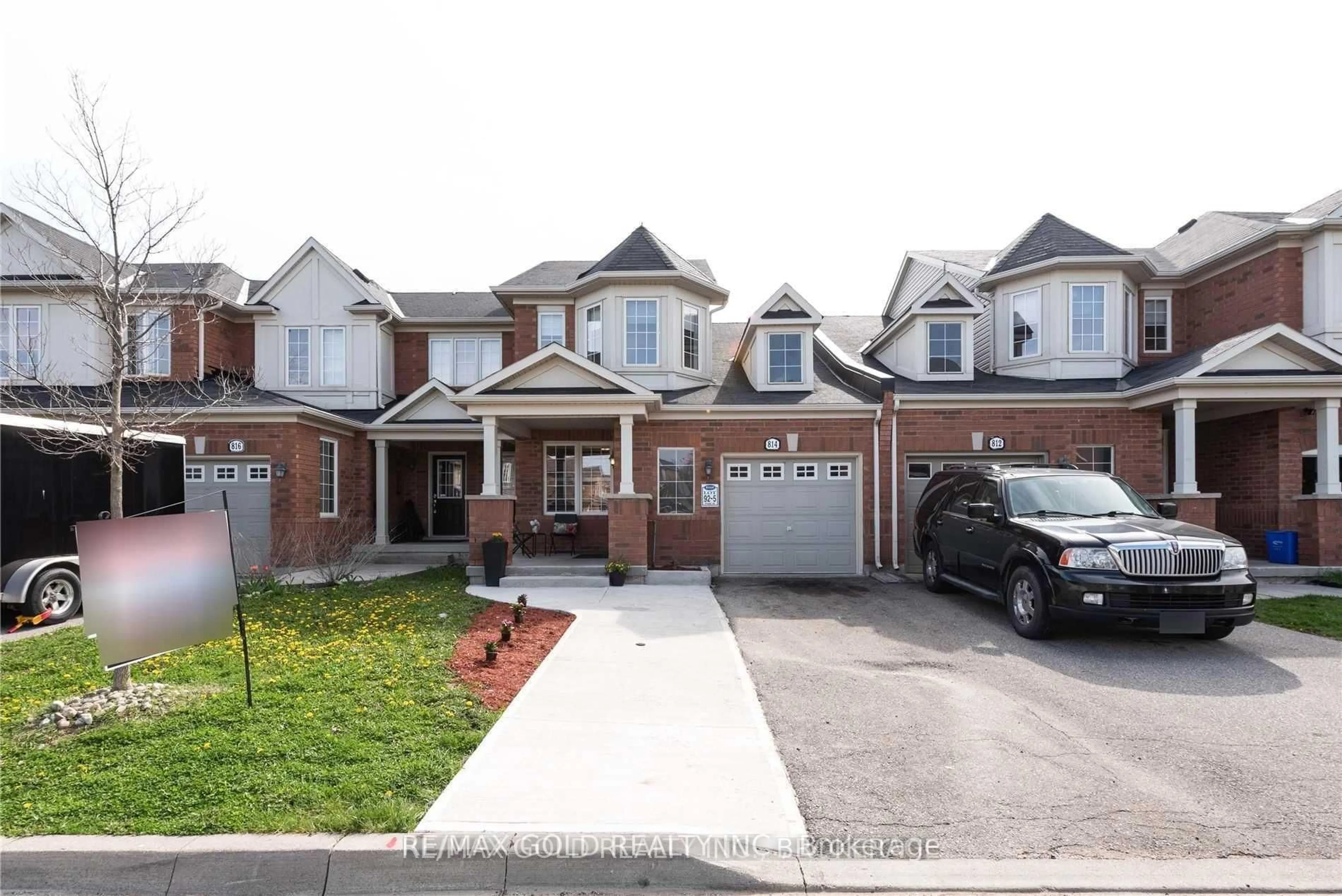 Home with brick exterior material, street for 814 Herman Way, Milton Ontario L9T 2C9