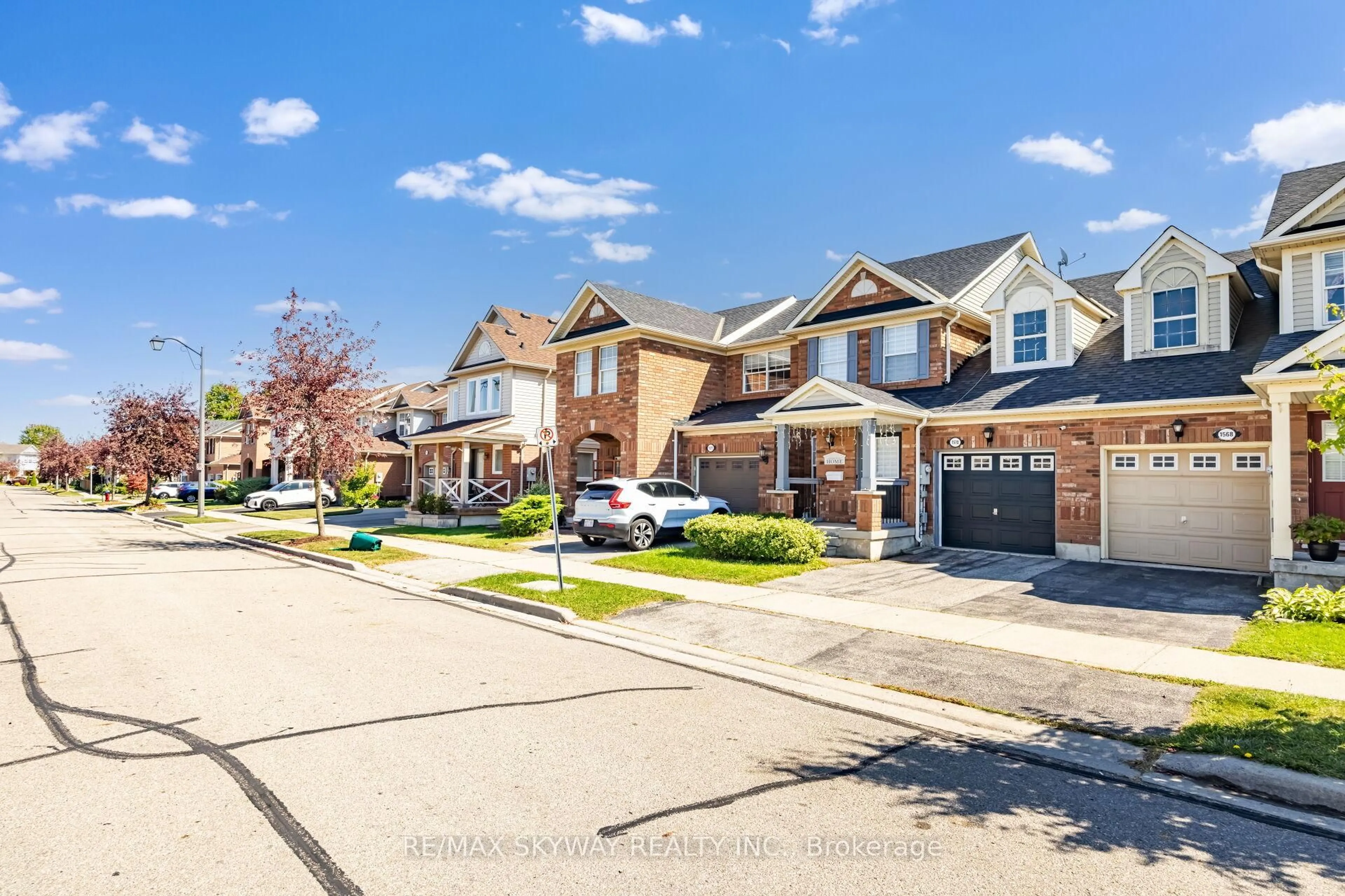 Unknown for 1570 Cartwright Cres, Milton Ontario L9T 5N5