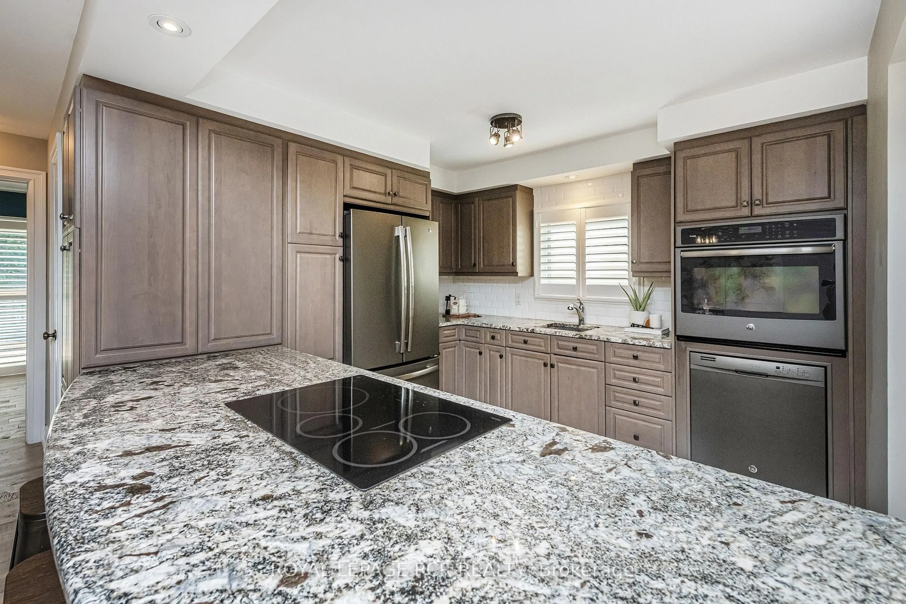 Contemporary kitchen, ceramic/tile floor for 133 Goldgate Cres, Orangeville Ontario L9W 4C2