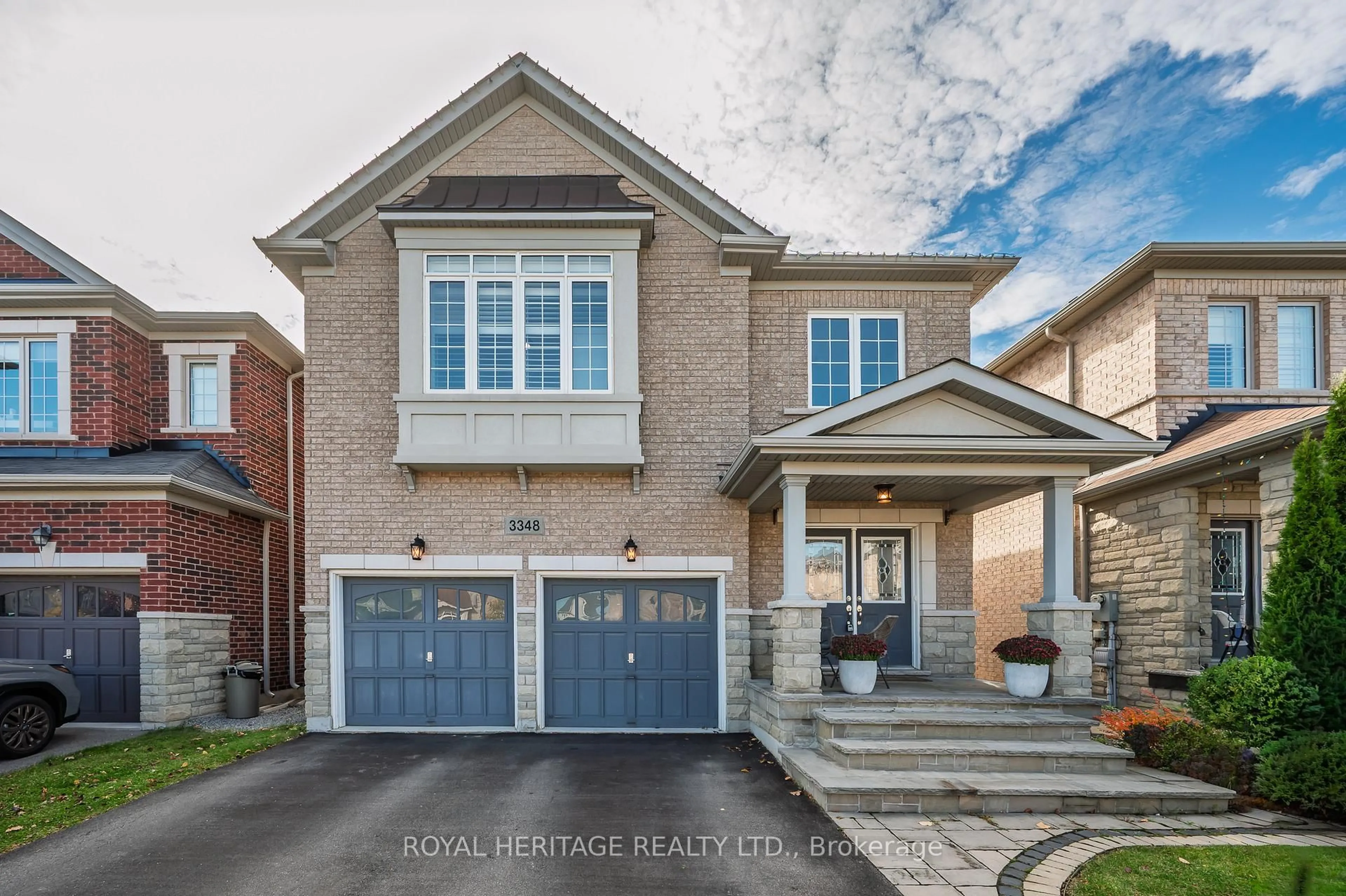 Home with brick exterior material, street for 3348 Pottery Dr, Burlington Ontario L7M 0L3