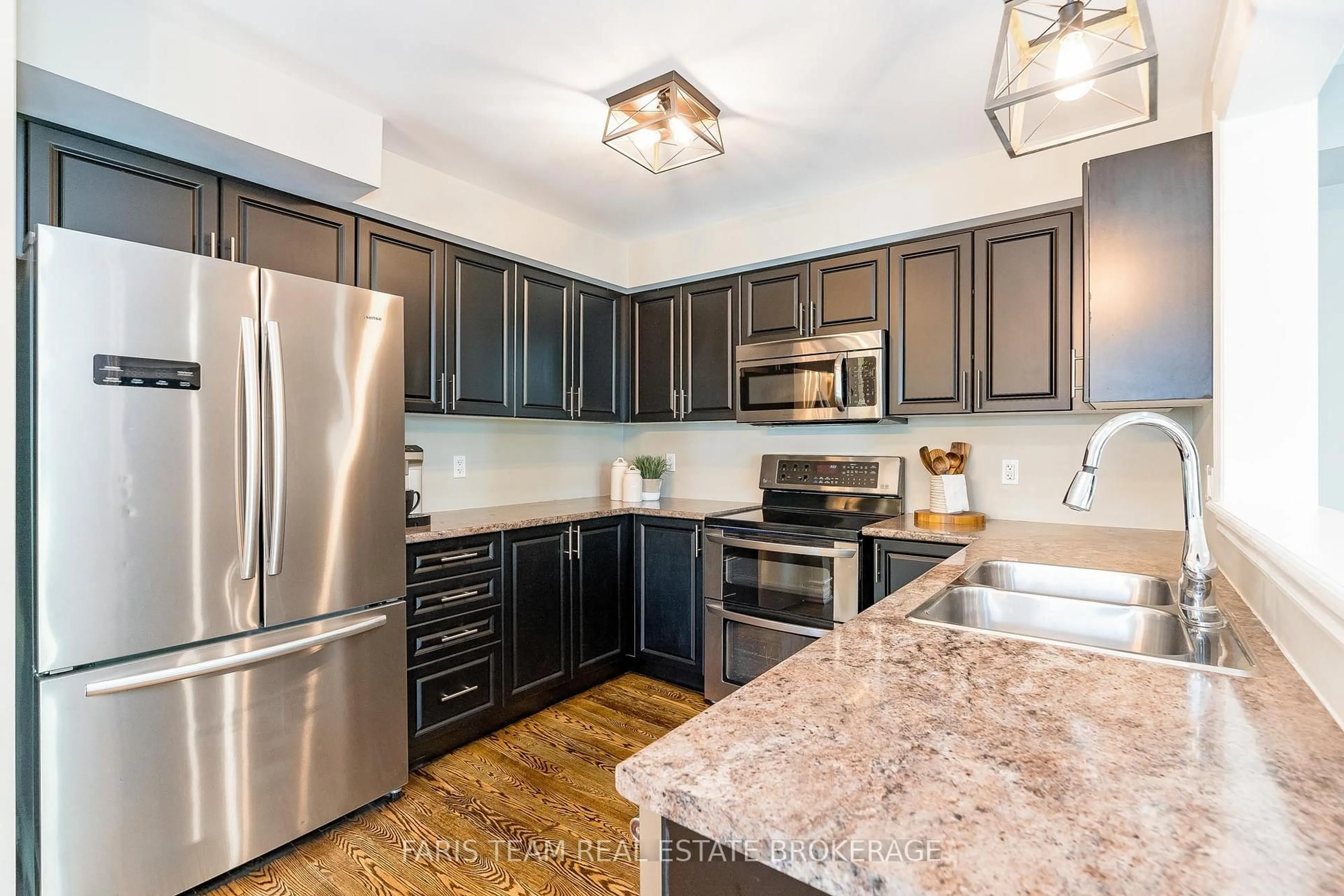 Open concept kitchen, unknown for 20 C Line #38, Orangeville Ontario L9W 6T7