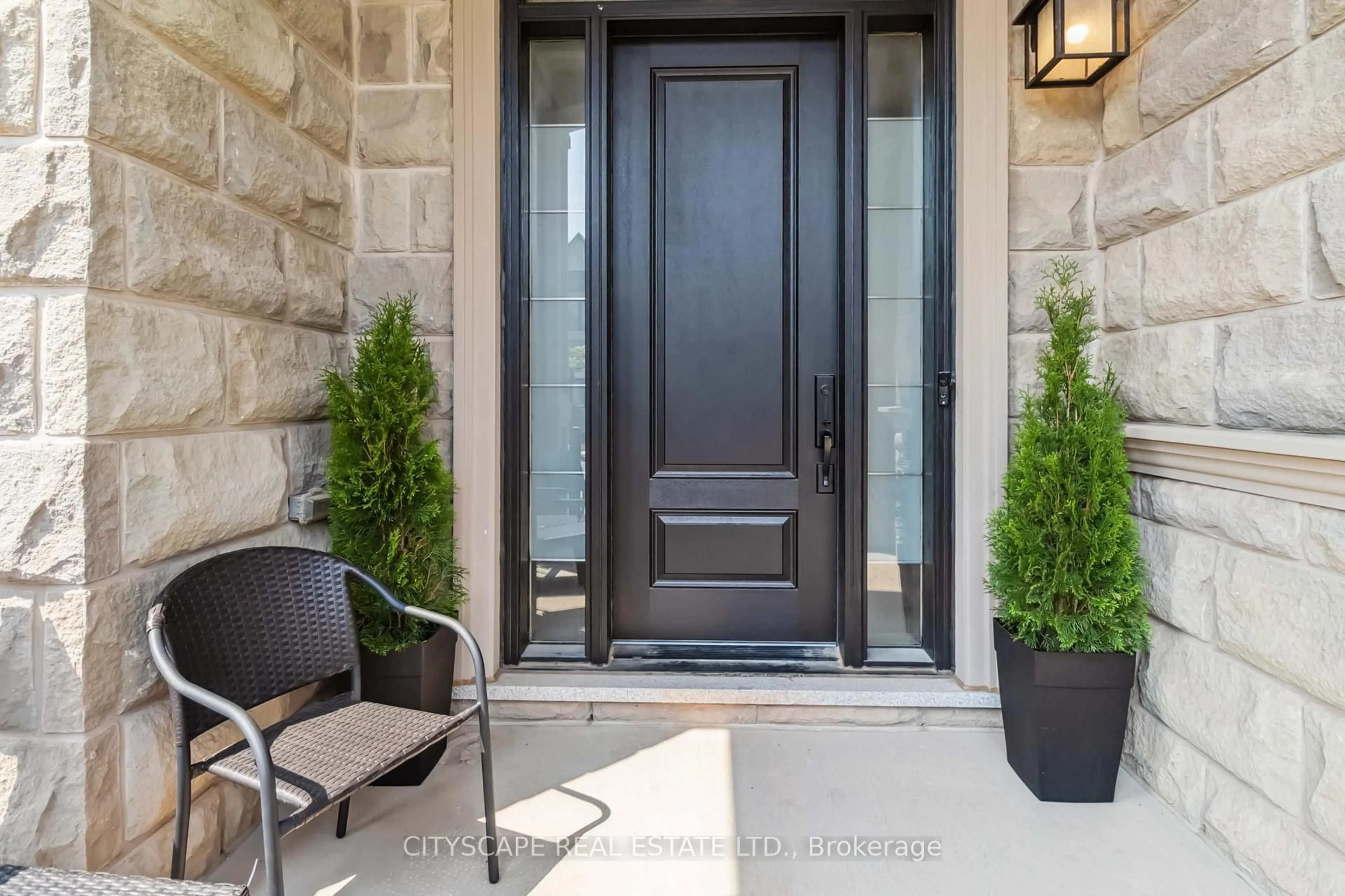 Indoor entryway for 1268 Meadowside Path, Oakville Ontario L6M 5M9