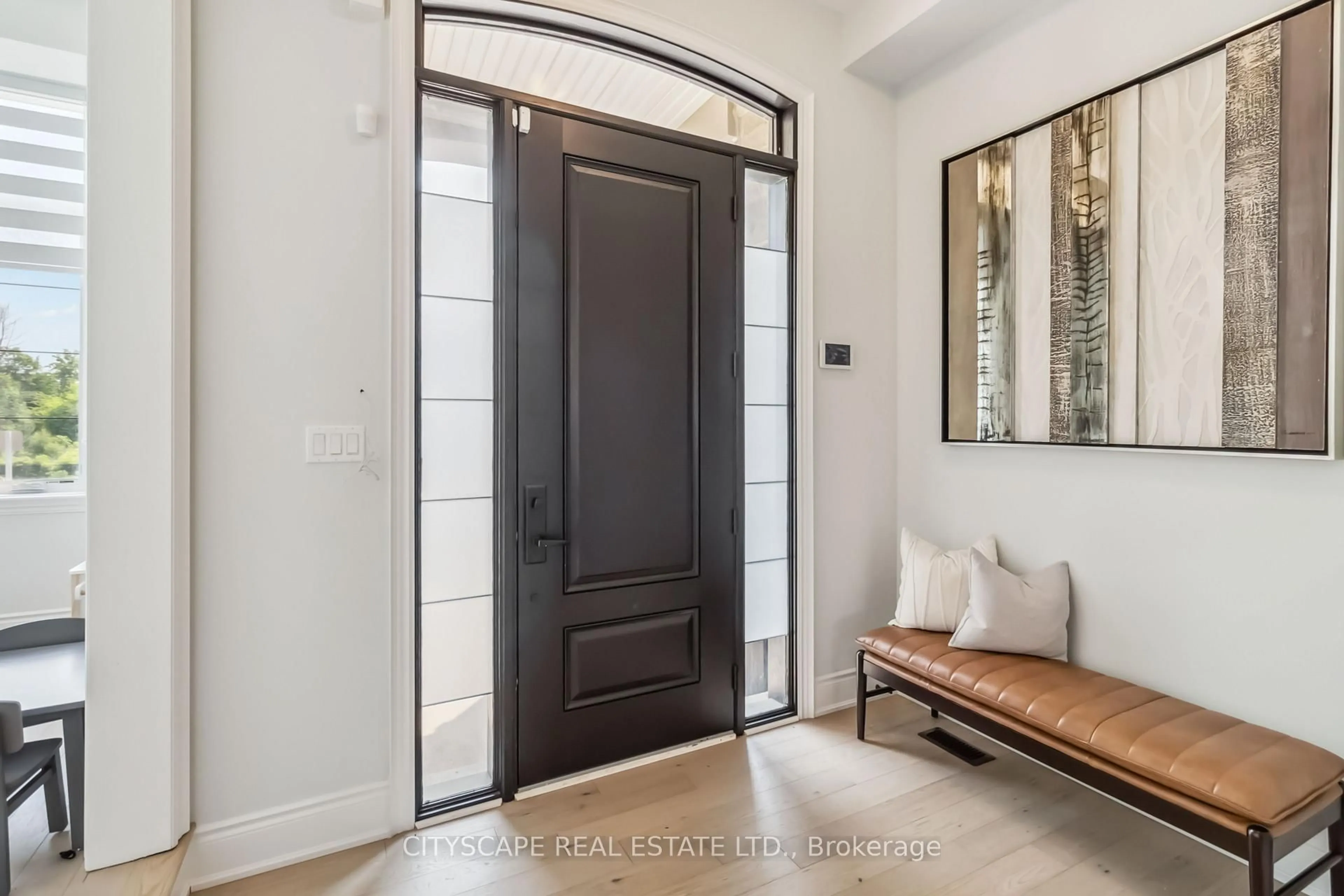 Indoor entryway for 1268 Meadowside Path, Oakville Ontario L6M 5M9