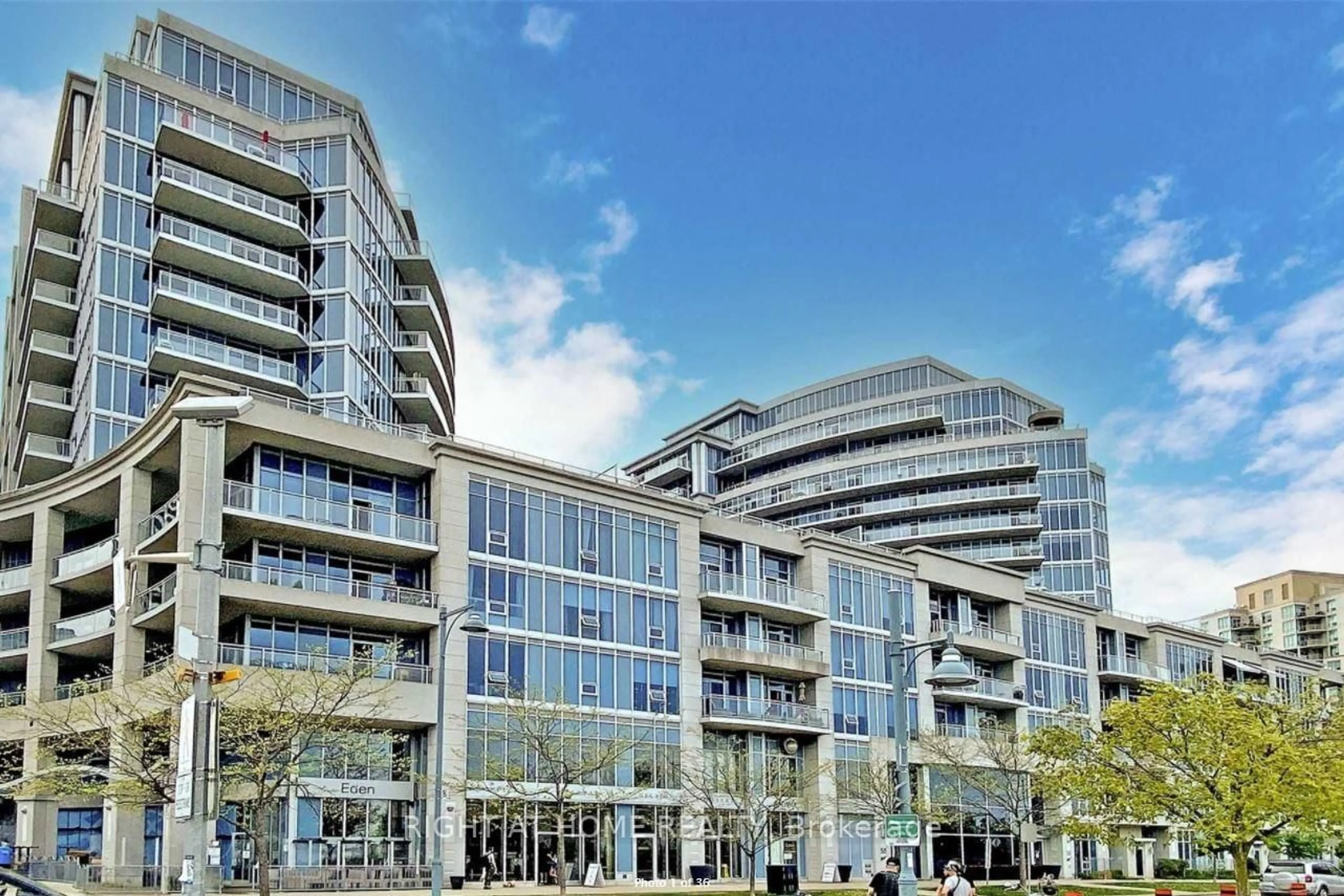 Indoor foyer for 58 Marine Parade Dr #401, Toronto Ontario M8V 4G1